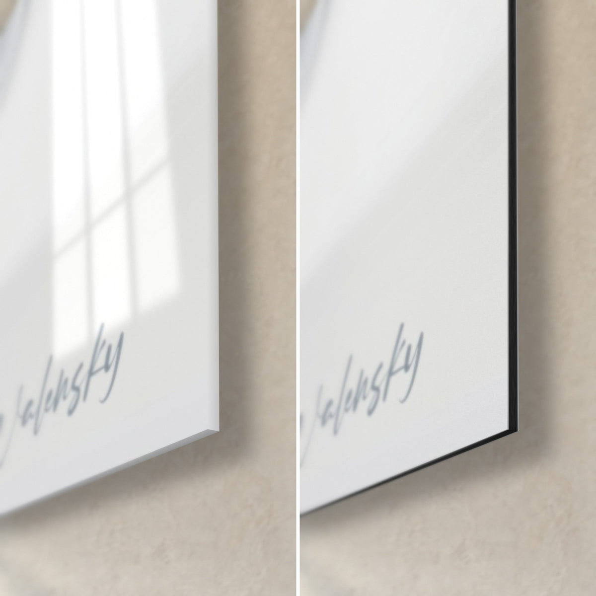 Quadro torri cubiche grigie e nere, firma Walensky bluastra, angolo di vetro lucido in basso a sinistra e Dibond nero opaco a destra