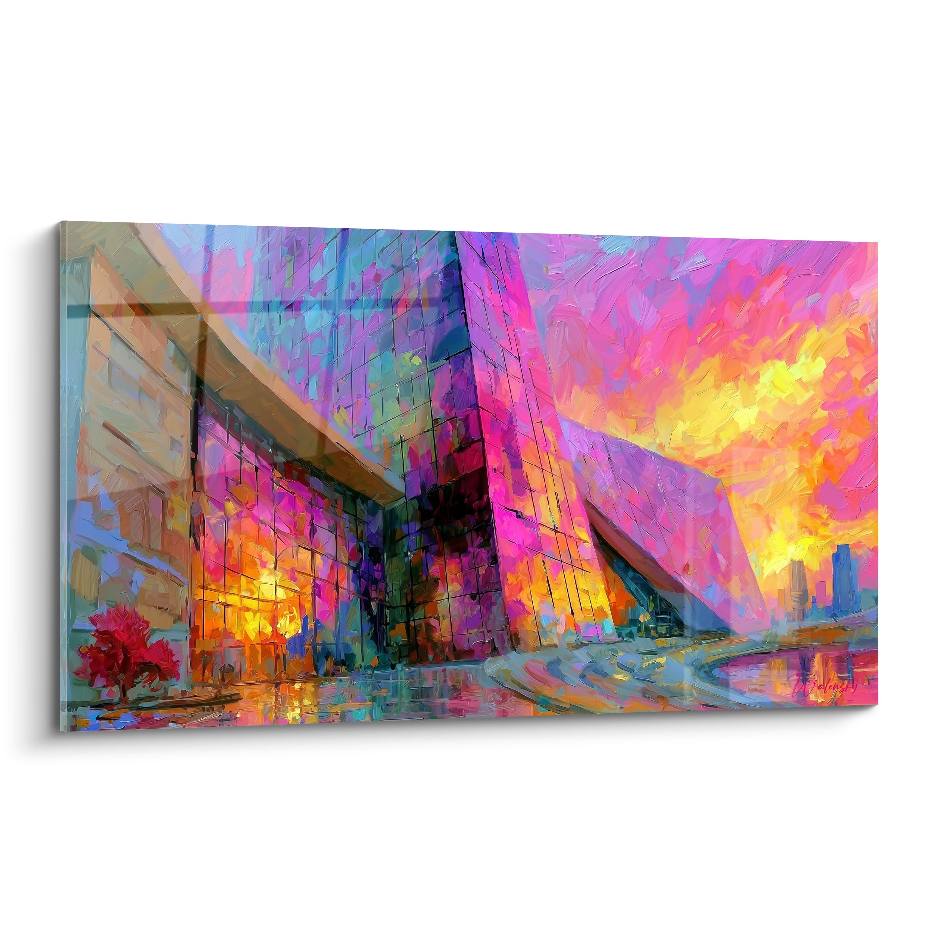 Bâtiment architecture abstrait aux façades rose magenta et bleu marine sous un ciel doré incandescent
