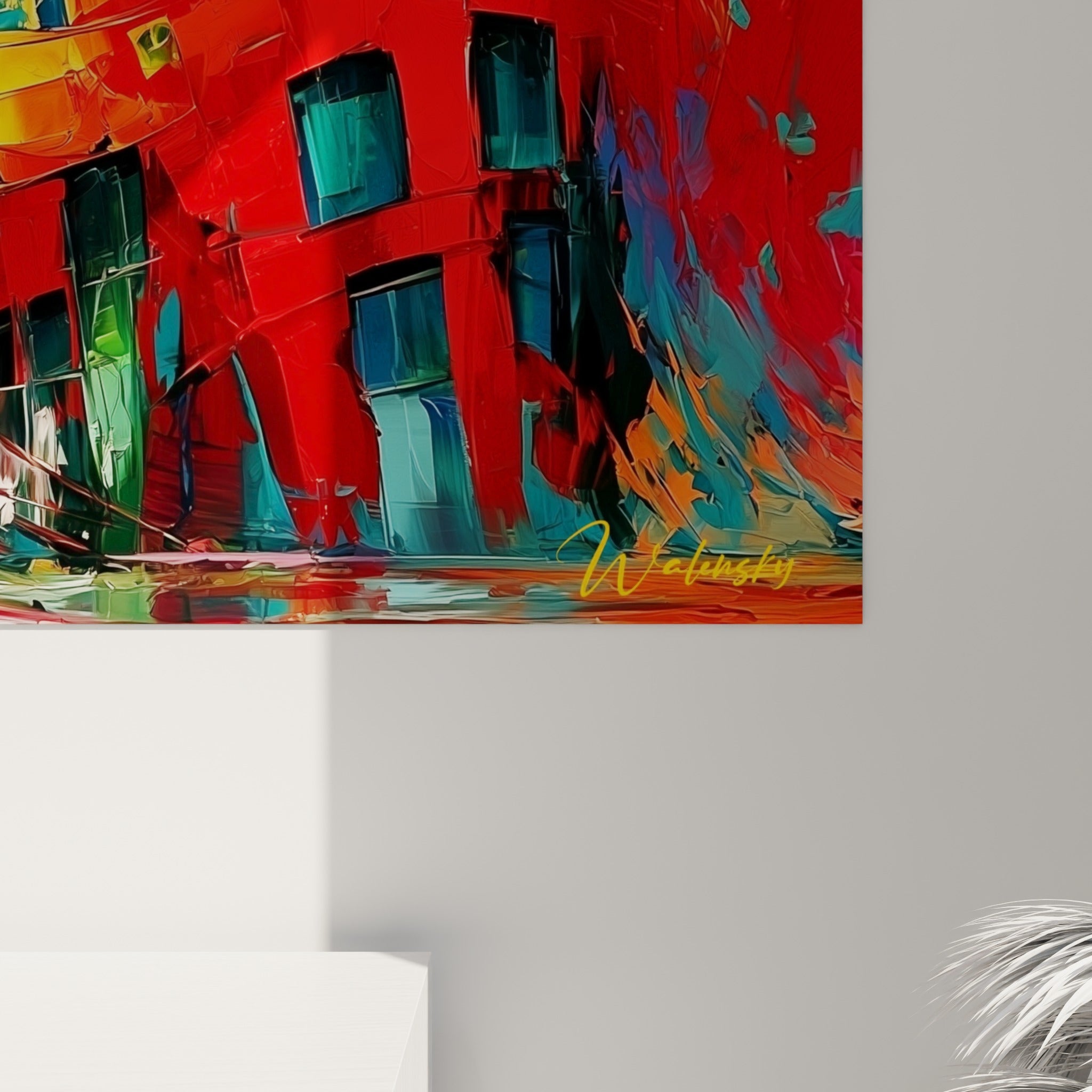 Empâtements épais de rouge et jaune doré, matière texturée du tableau architecture abstrait vue de près