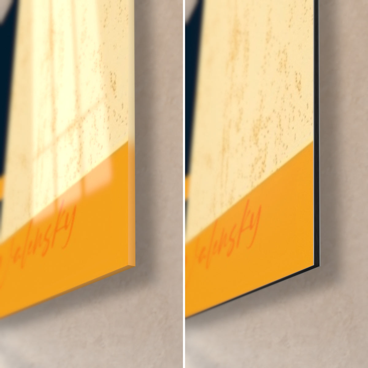 Tableau portique ocre et bleu nuit, coin bas droit : verre acrylique brillant à gauche, alu Dibond mat à droite, tranche de 3 mm