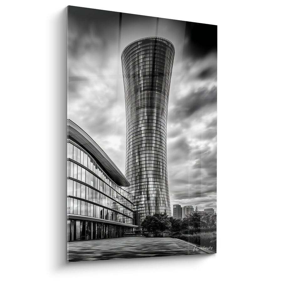 Gemälde Skyline grau und weiß mit gebogener Silhouette – Esplanade und Bäume – Architektur Edition Abstrakt