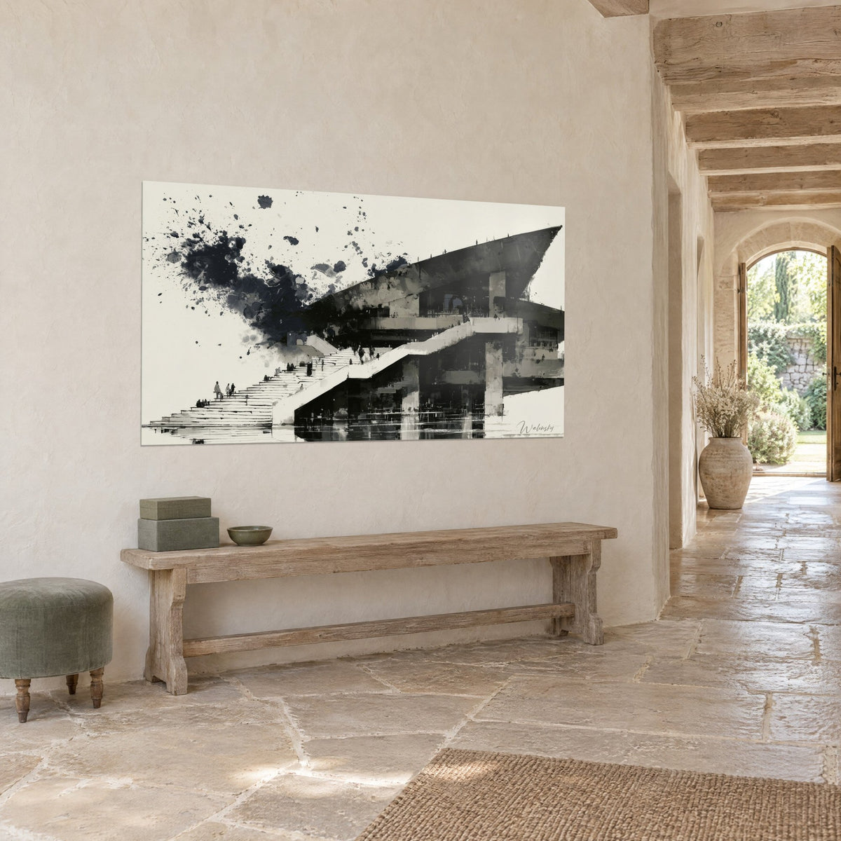 Tableau édifice brutaliste aux piliers de béton gris et éclaboussures d'encre noire, vu de trois-quarts, couloir en pierre