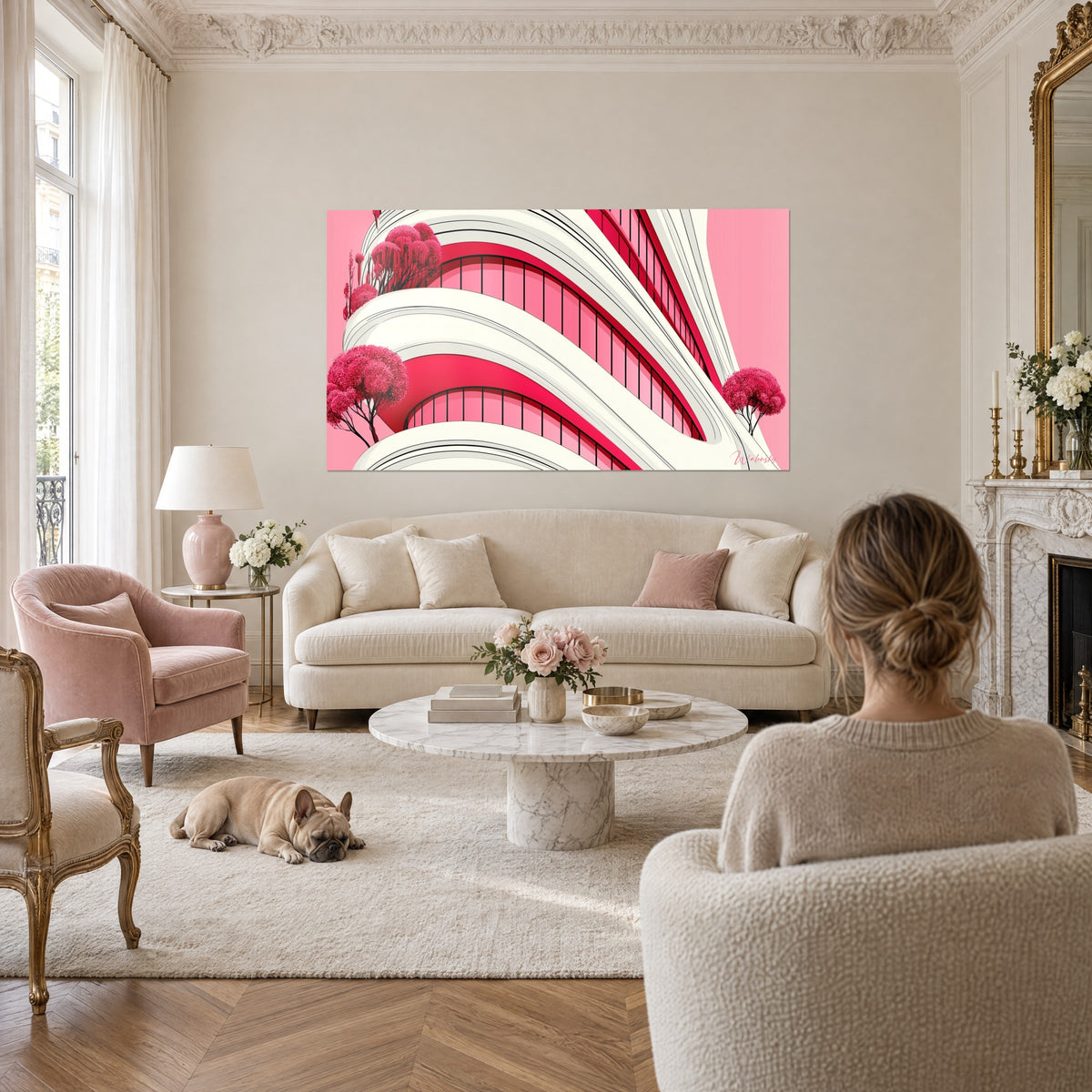 Tableau balcons incurvés en blanc crème et rose fuchsia, arbres fleuris, couple de dos, au-dessus d'un canapé dans un salon lumineux