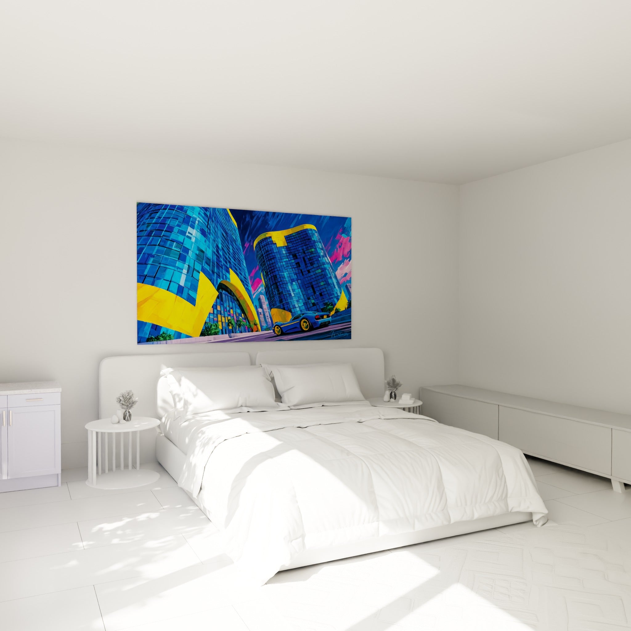 Tours bleues et jaunes de cette architecture abstraite accrochées au-dessus d'un lit dans une chambre claire