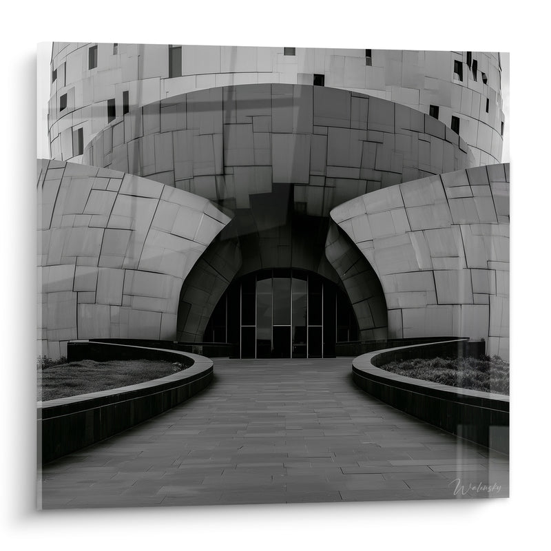 Gemälde Gebäude grau und schwarz mit futuristischer Bogenarchitektur – Mystische Schwelle – Architektur-Edition