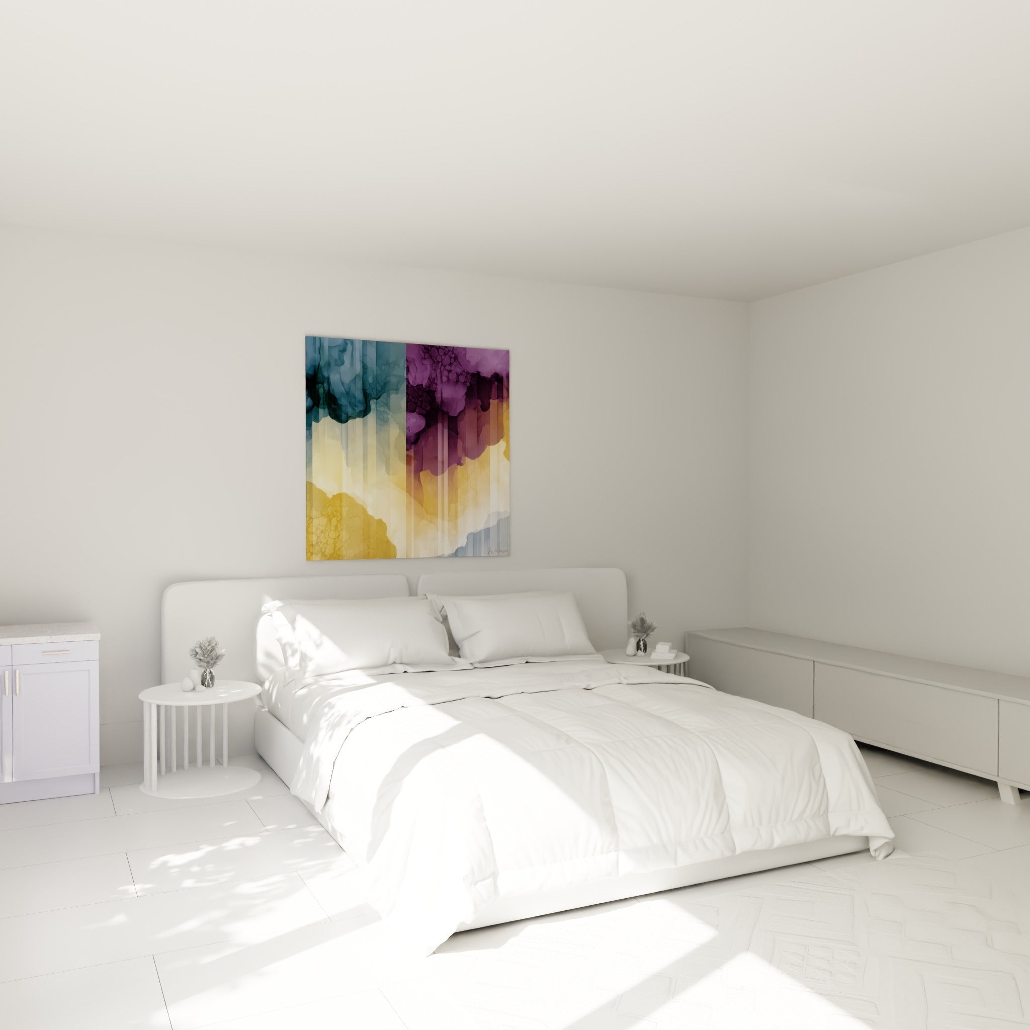 Formes nuageuses violettes et dorées en aquarelle abstraite, au-dessus d'un lit dans une chambre claire