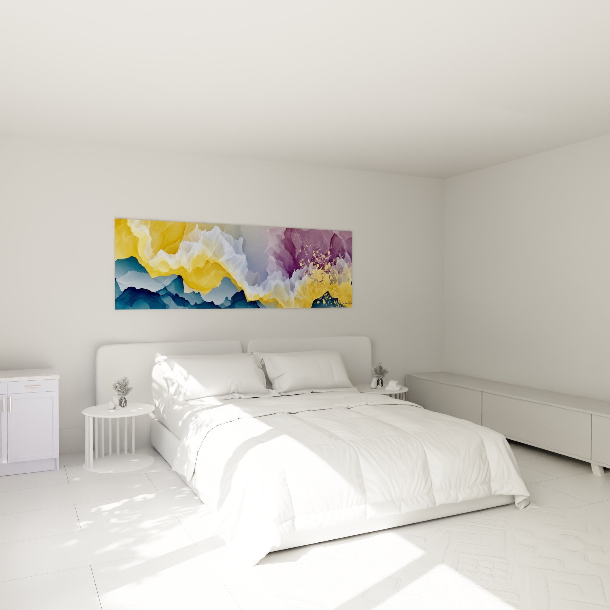 Formes fluides dorées et violettes de ce tableau artistique abstrait au-dessus d'un lit dans une chambre claire
