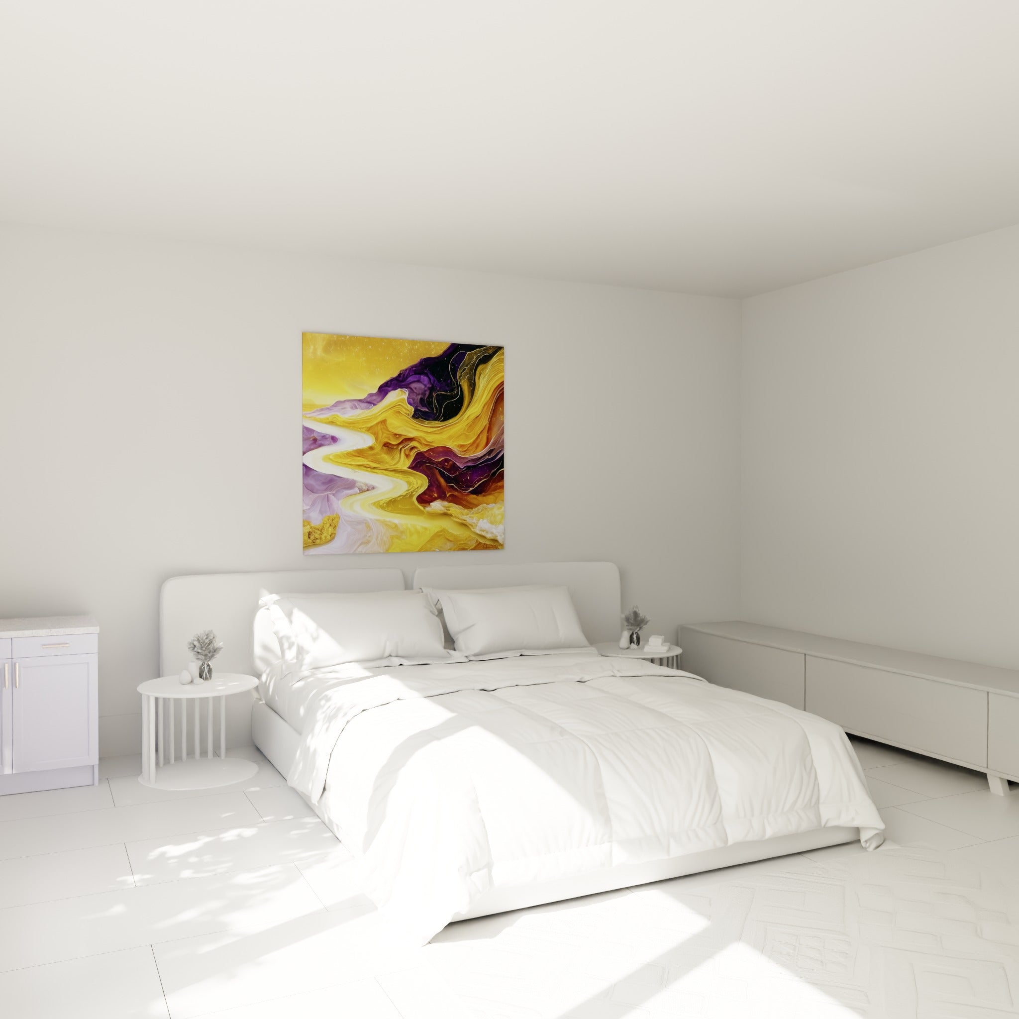 Volutes dorées et violettes s'écoulant en cascade au-dessus d'un lit dans une chambre claire