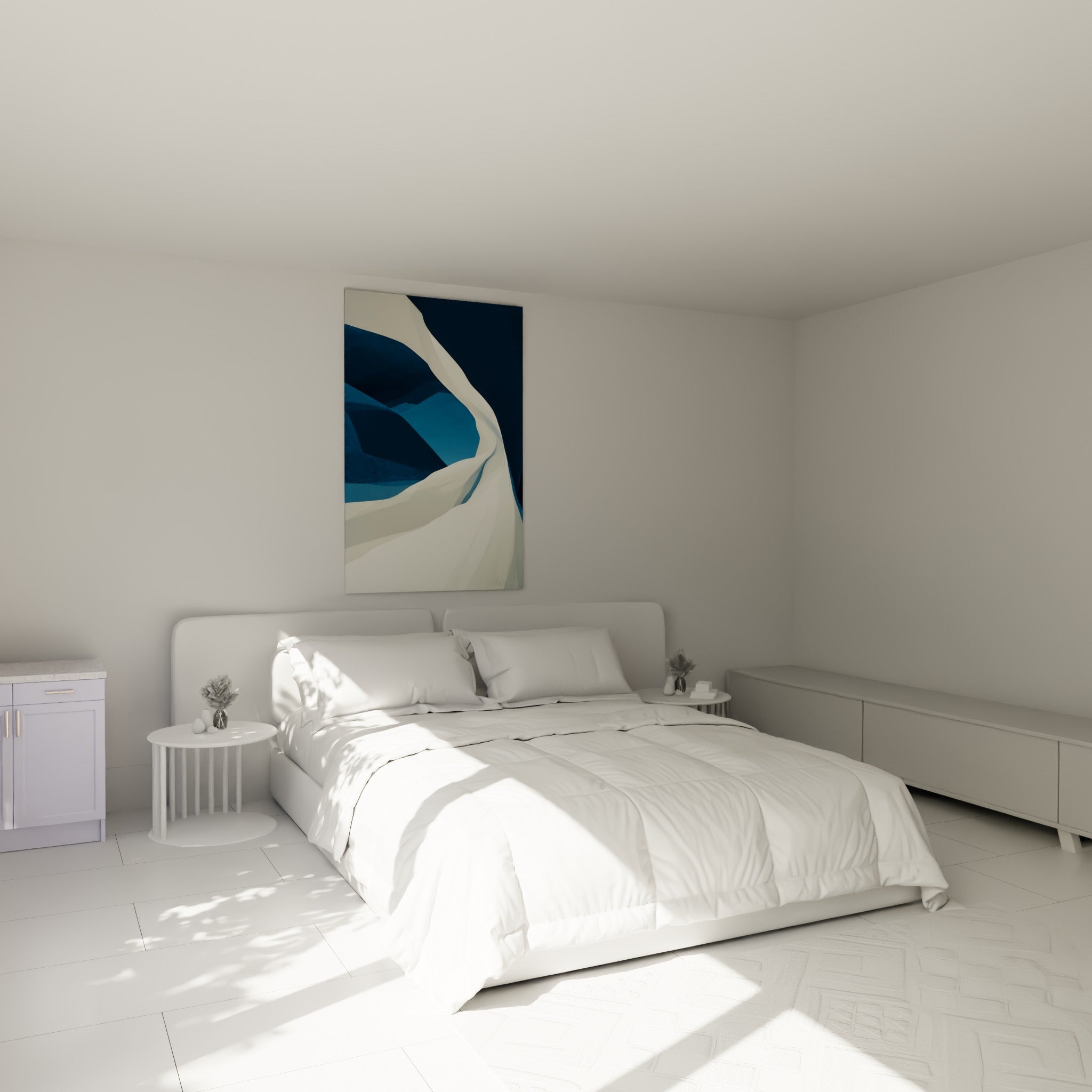 Vague blanc cassé sur fond bleu marine profond, accrochée au-dessus d'un lit dans une chambre claire