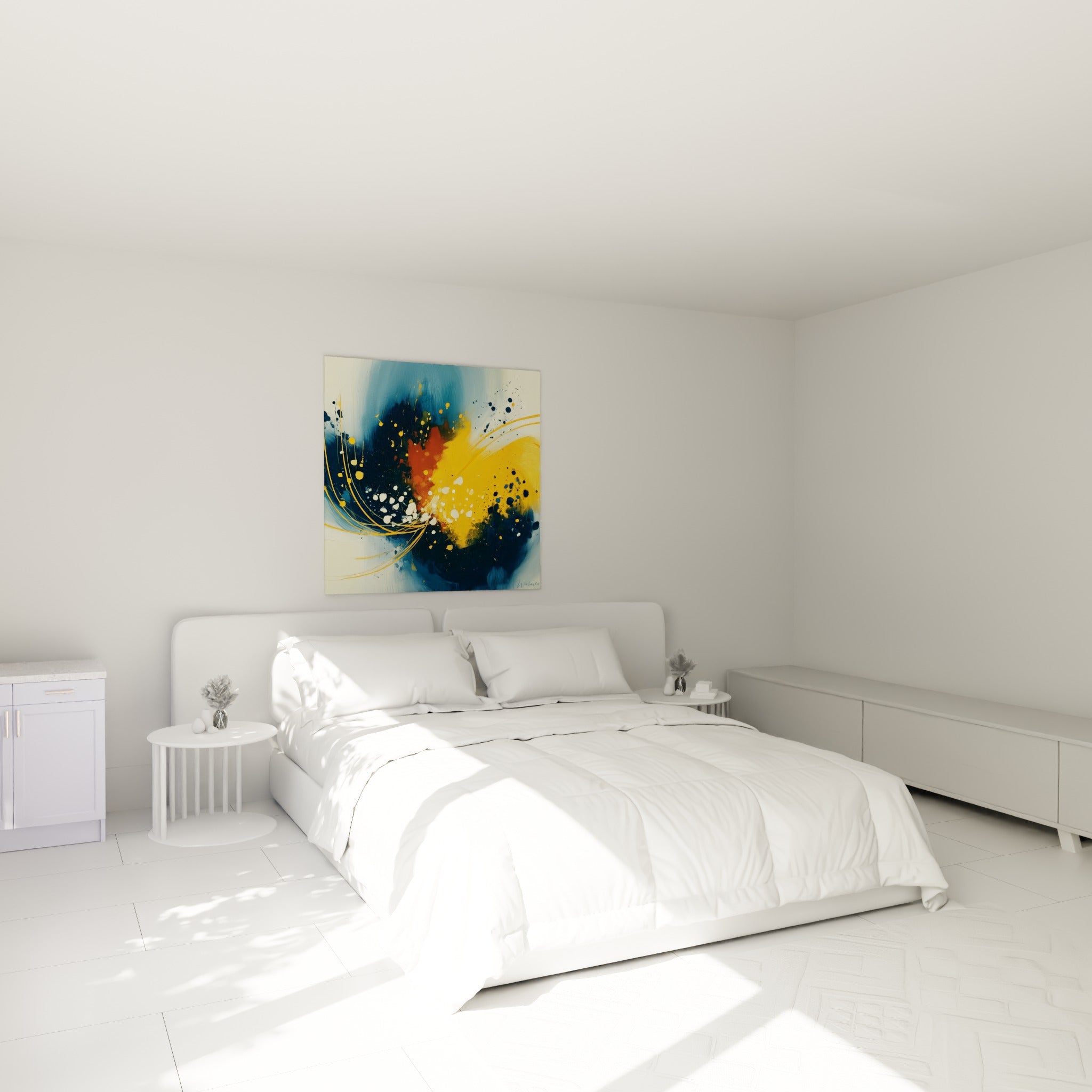 Explosion dorée sur fond bleu marine et terracotta accrochée au-dessus d'un lit dans une chambre claire