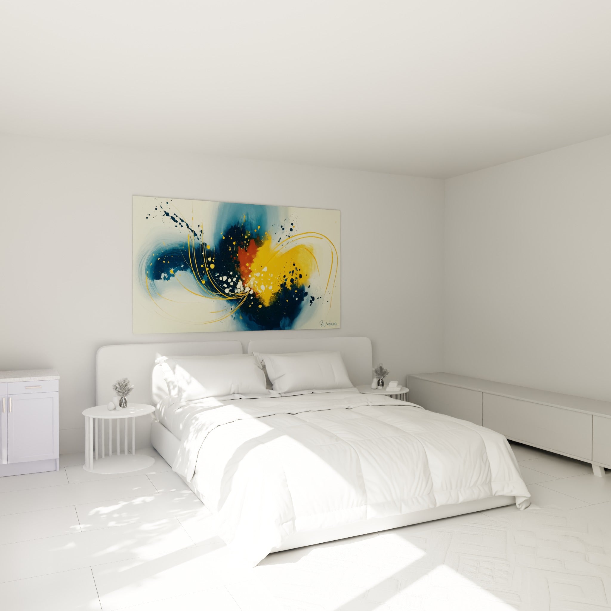 Explosion dorée et bleu marine de ce tableau artistique abstrait au-dessus d'un lit dans une chambre claire