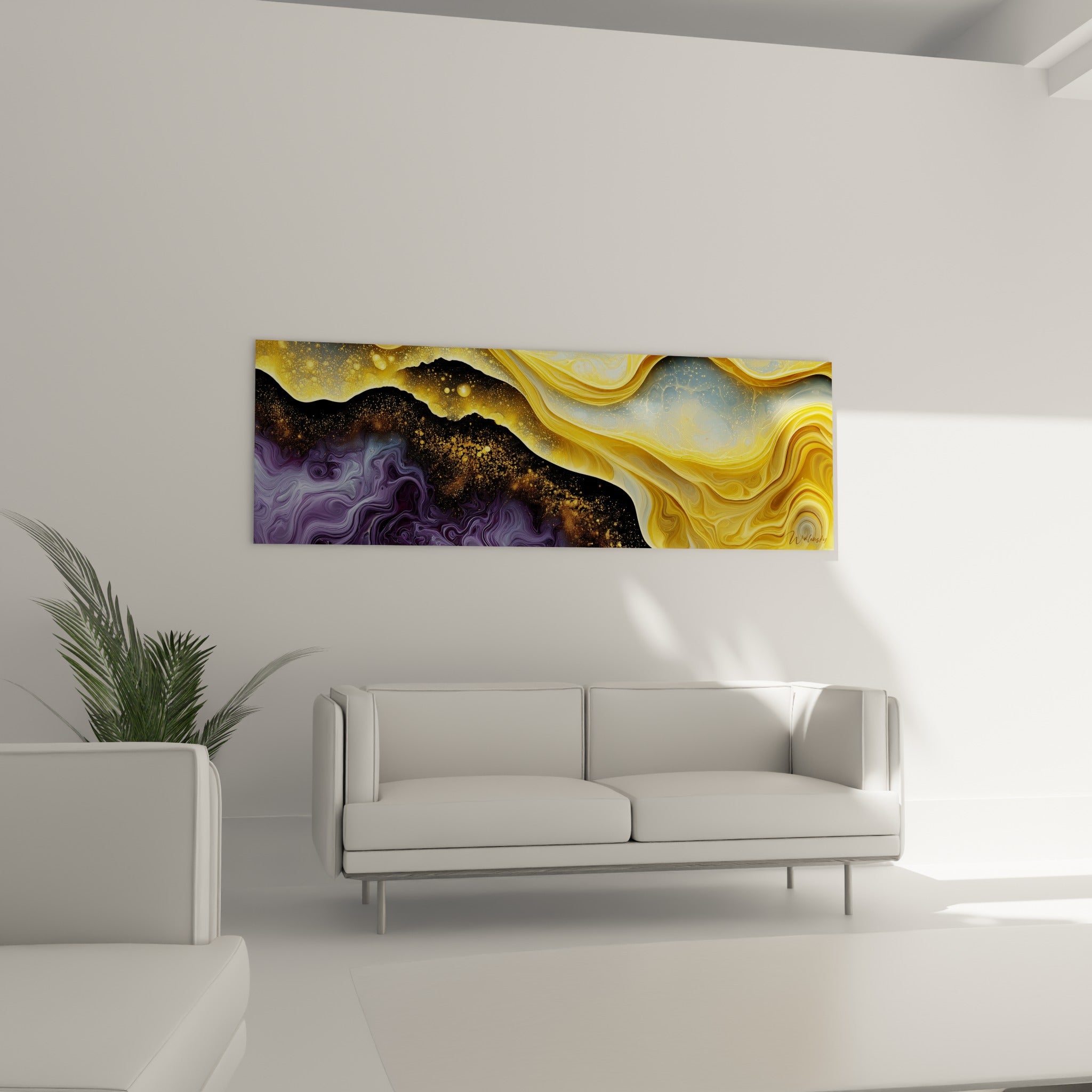 Marbrures ocre et violettes en mouvement fluide, au-dessus d'un canapé dans un salon lumineux