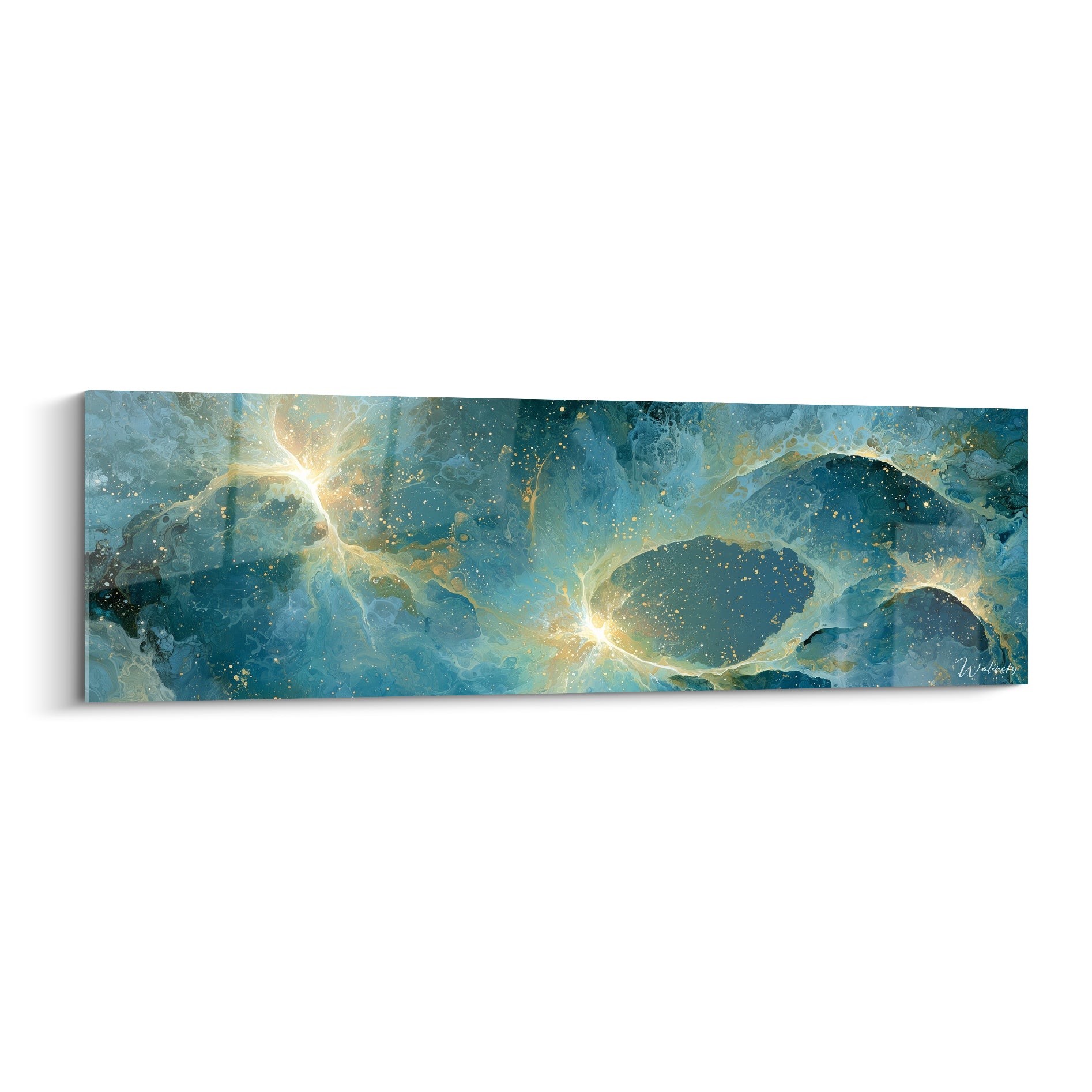 Nébuleuse bleu sarcelle et dorée, filaments lumineux traversant une matière marbrée abstraite