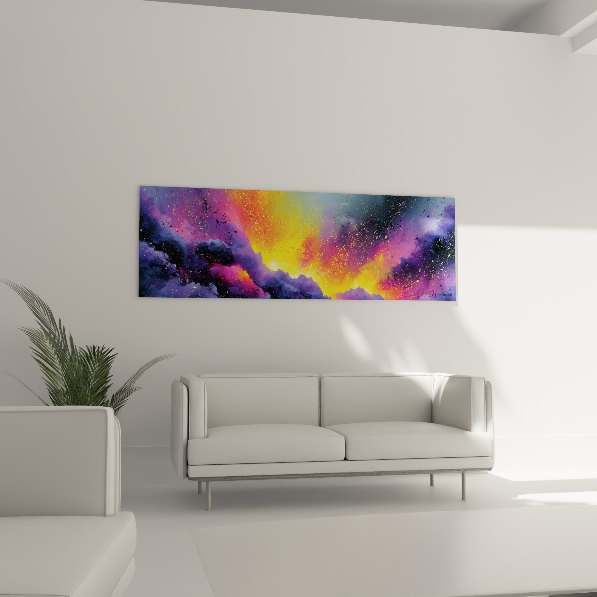 Nuage cosmique magenta et jaune vif se déployant en largeur, au-dessus d'un canapé dans un salon lumineux