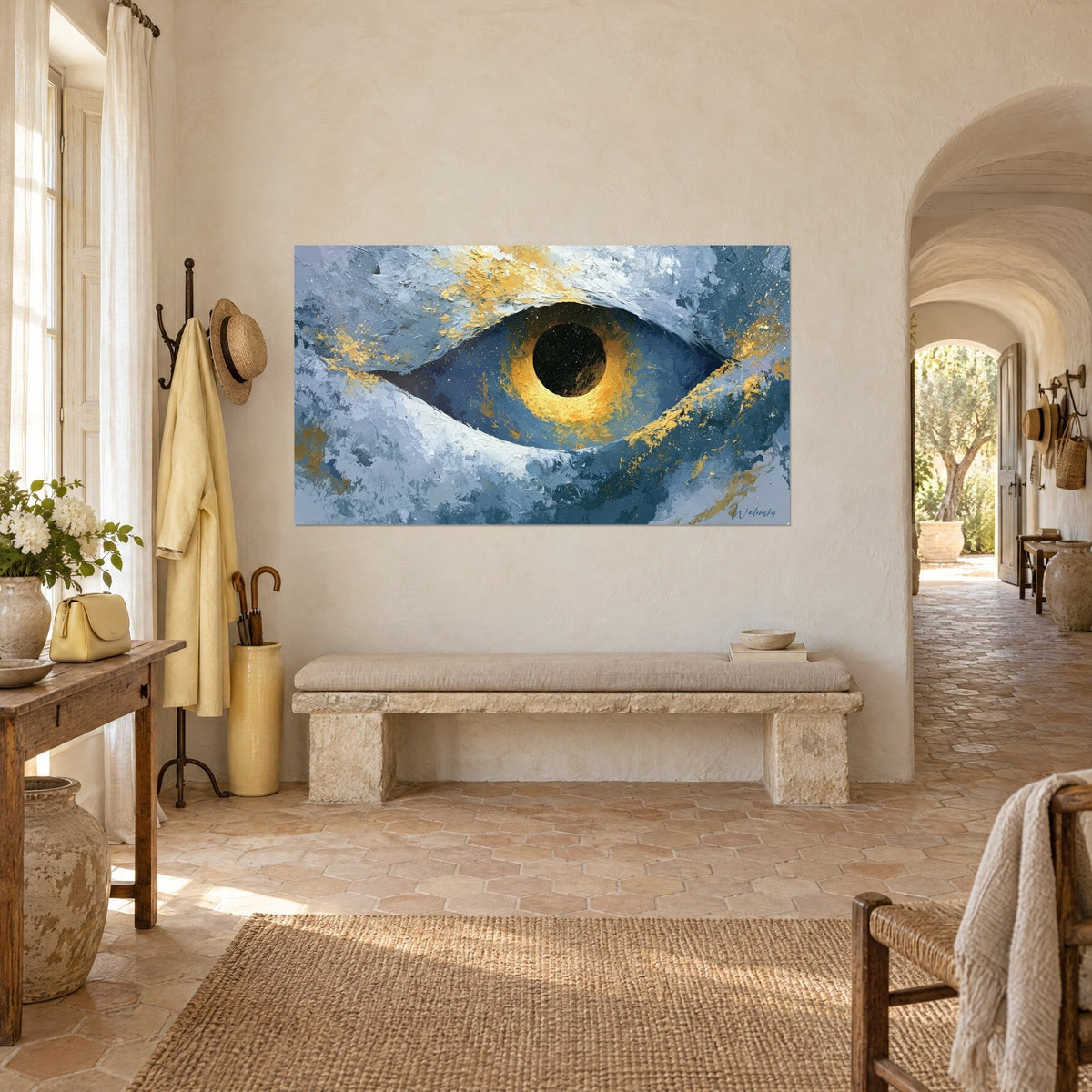 Gemälde kosmischer Blick, sternförmige schwarze Pupille umrahmt von goldgelbem und stahlblauem Halo, dreiviertel Ansicht in einem gewölbten Flur
