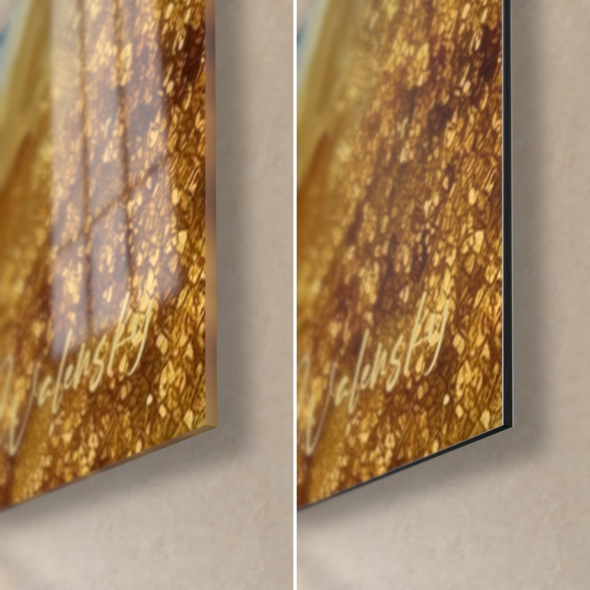 Tableau envol céleste en pâte or et ocre brun, coin bas droit : verre acrylique brillant à gauche, alu Dibond mat à droite