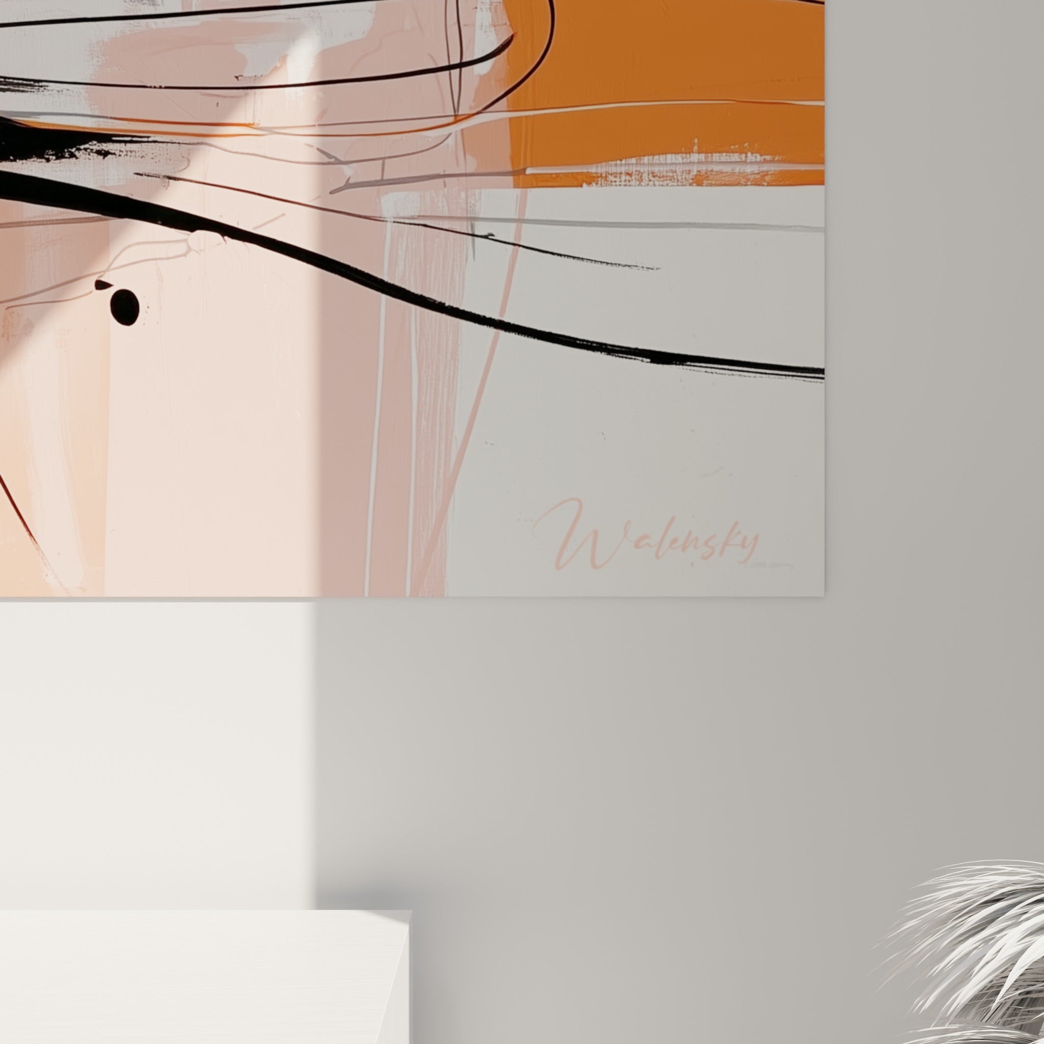 Empâtements noirs et coulures fines révélant la matière picturale entre orange brûlé et blanc cassé