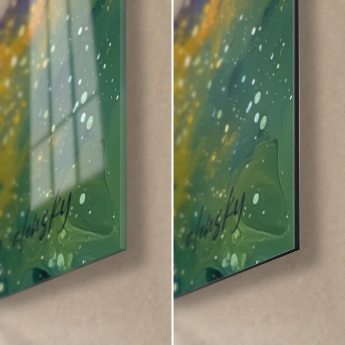 Gemälde Galaxie in Violett und Grün, untere rechte Ecke in glänzendem Acrylglas mit Reflexen und in mattem Alu-Dibond, 3 mm Kante sichtbar