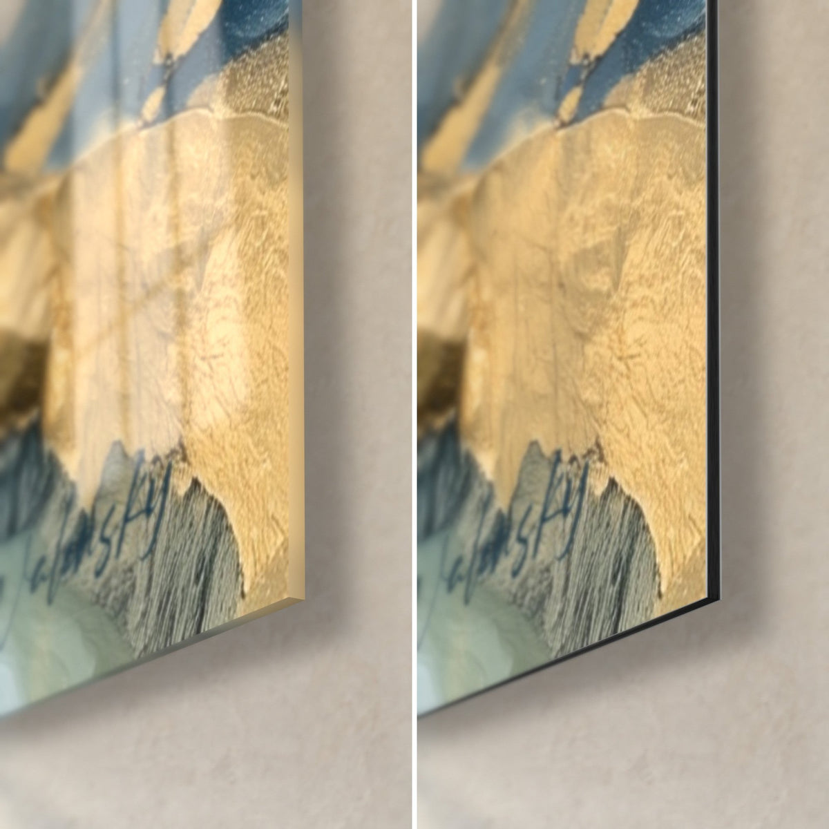 Tableau strates minérales dorées et bleu nuit, coin bas droit en verre brillant et Dibond mat, tranche 3 mm