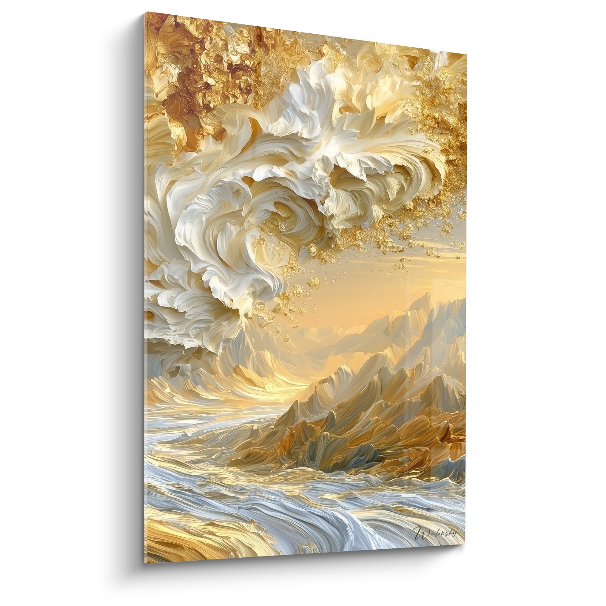Vague blanche et dorée déferlant sur des montagnes ocre, œuvre abstraite sculptée en plein cadre