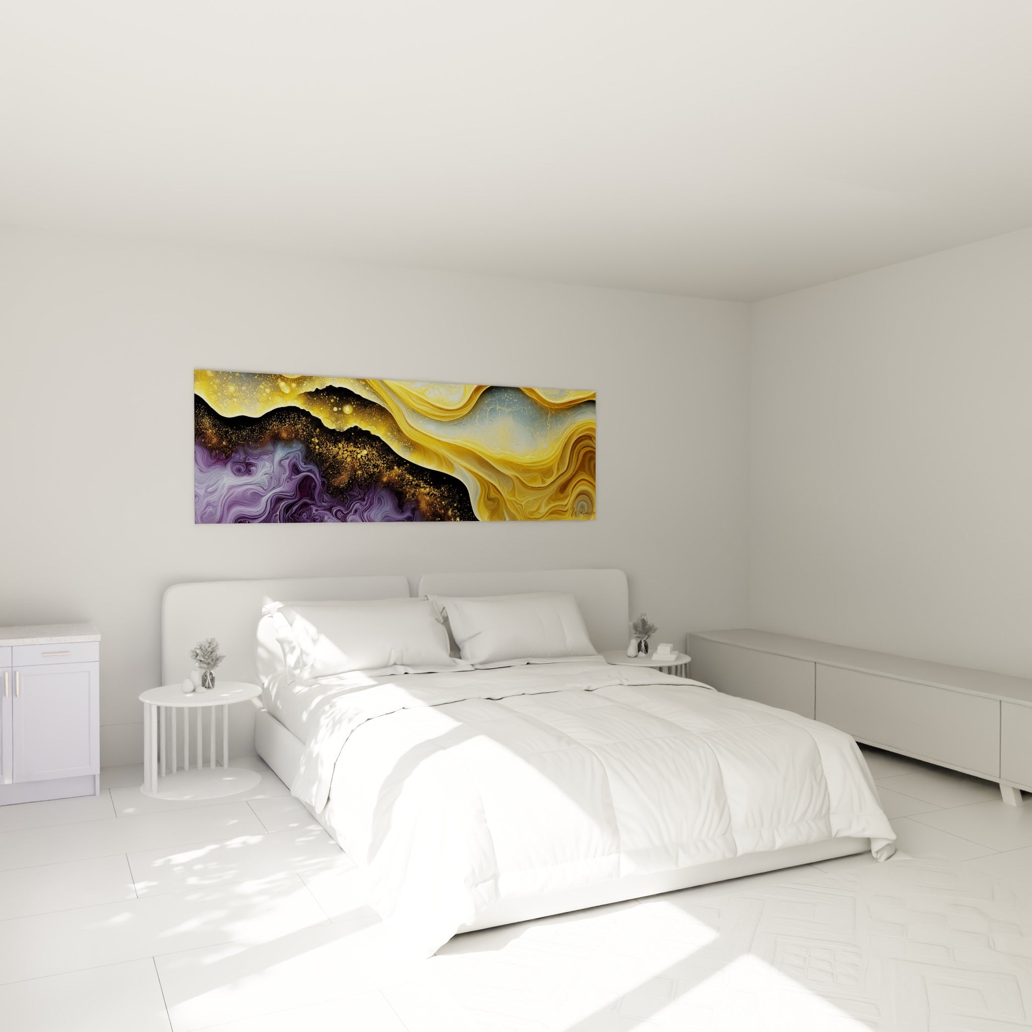 Volutes dorées et mauves entrelacées avec éclats anthracite, au-dessus d'un lit dans une chambre claire