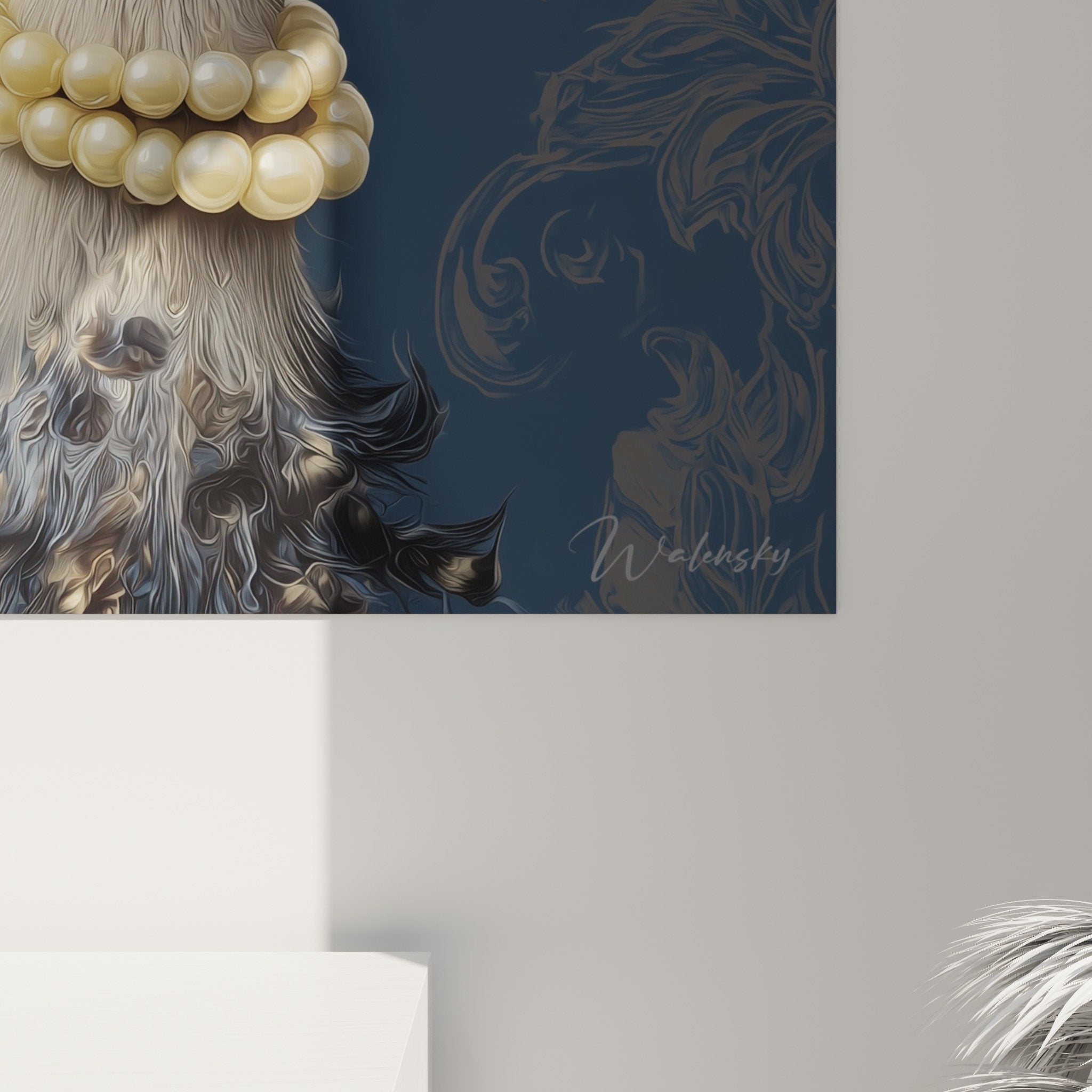 Vue ensemble tableau autruche aristocrate chapeau fleuri salon decoration murale art fantaisiste