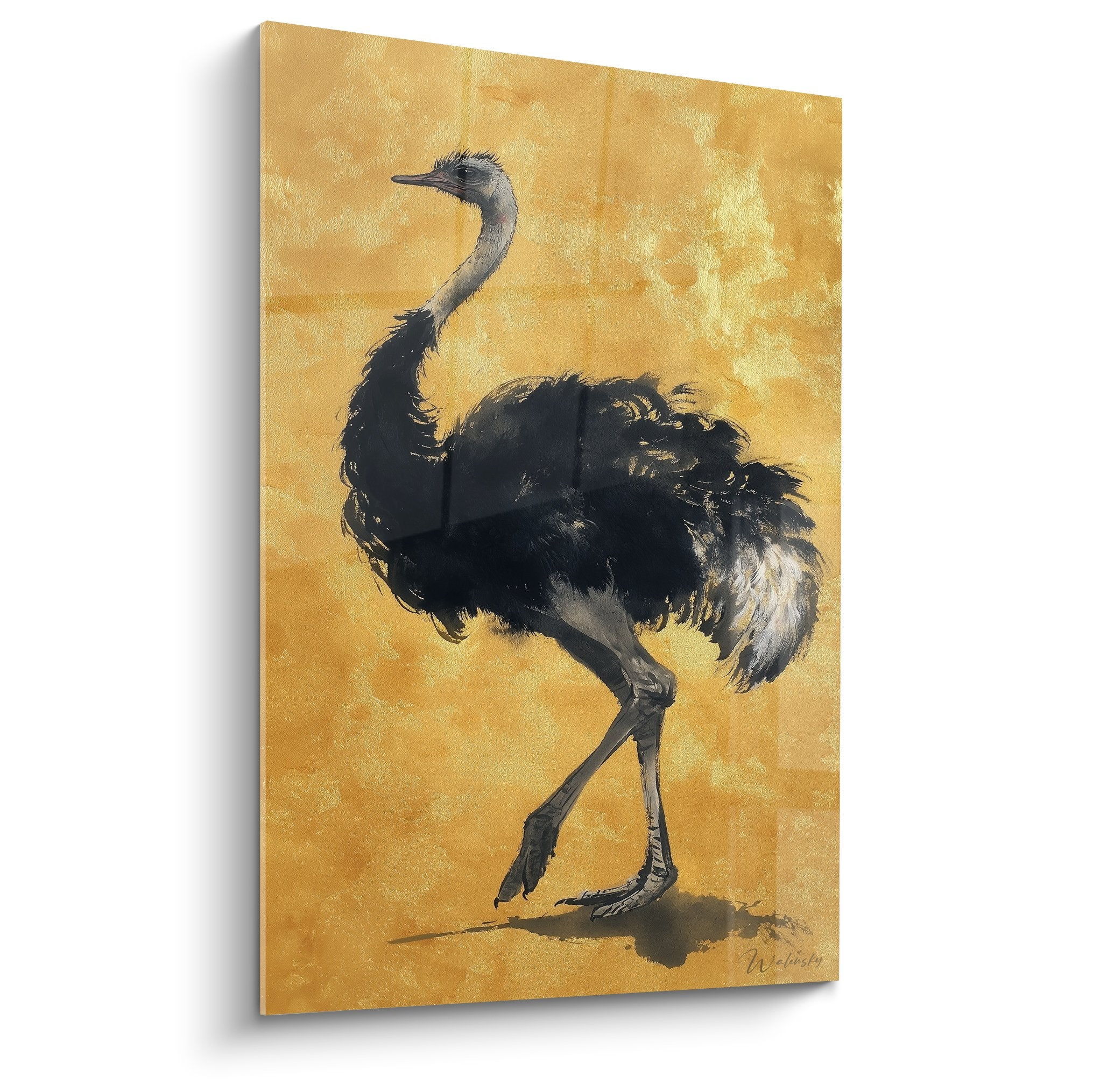 Tableau artistique autruche noire plumes ebouriffees fond dore ocre style expressionniste decoration murale