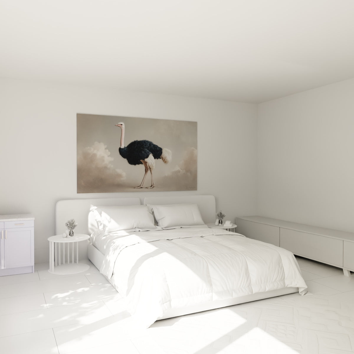 Silhouette d'autruche noire et blanche posée au-dessus d'un lit dans une chambre claire