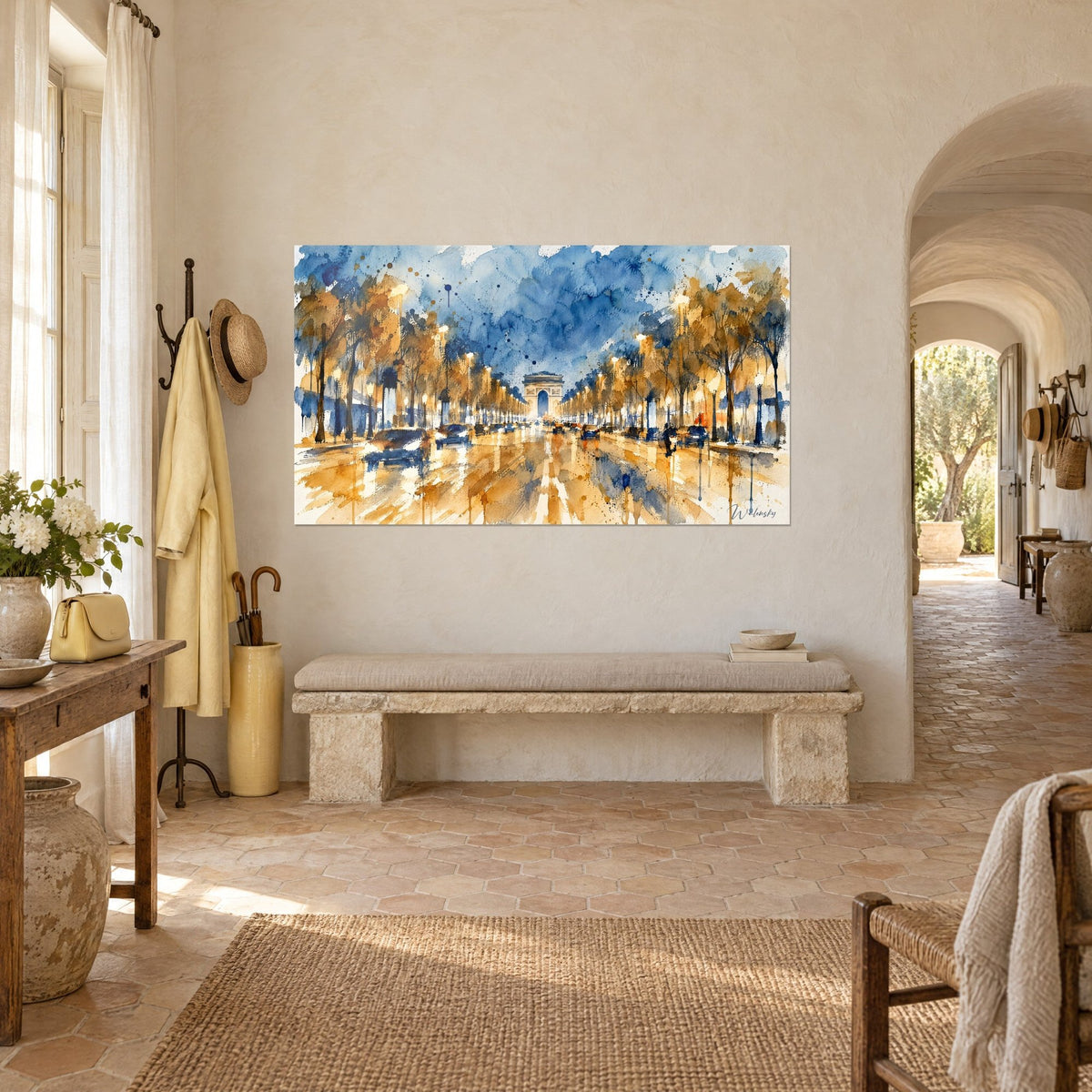 Quadro viale degli Champs-Élysées notturno, cielo indaco schizzato e alberi color zafferano, appeso in un casolare provenzale in pietra
