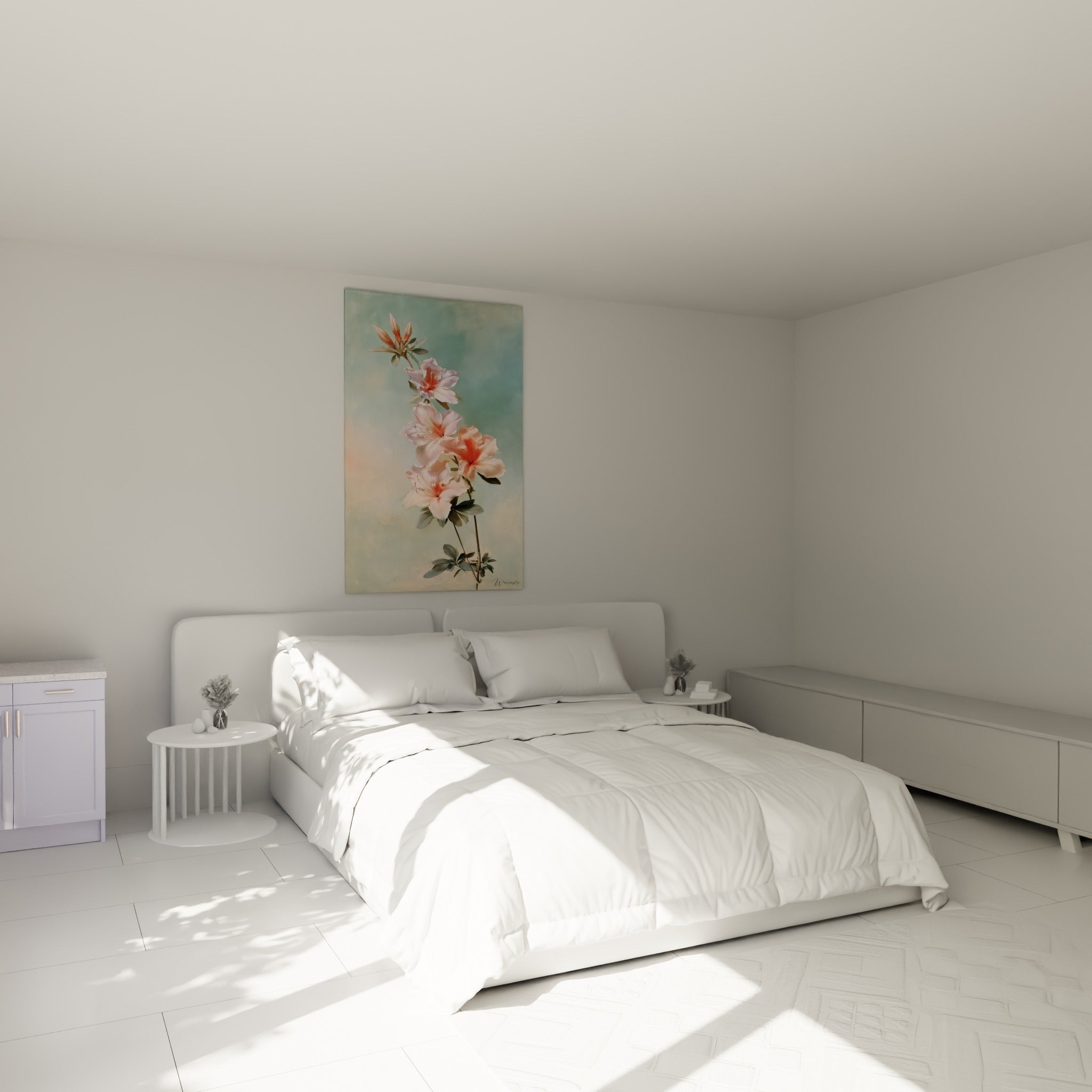 Branche d'azalée corail et rose accrochée au-dessus d'un lit dans une chambre claire