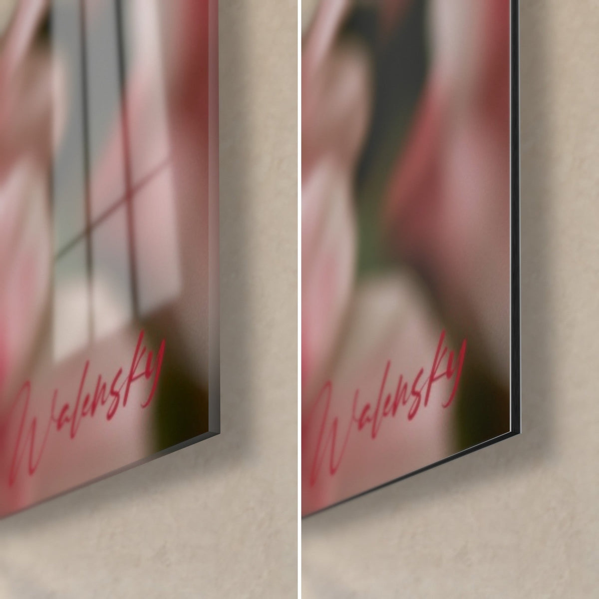 Wall art floral motif with white petals and a fuchsia heart, bottom right corner: glossy glass on the left, matte Dibond on the right, 3 mm thickness
