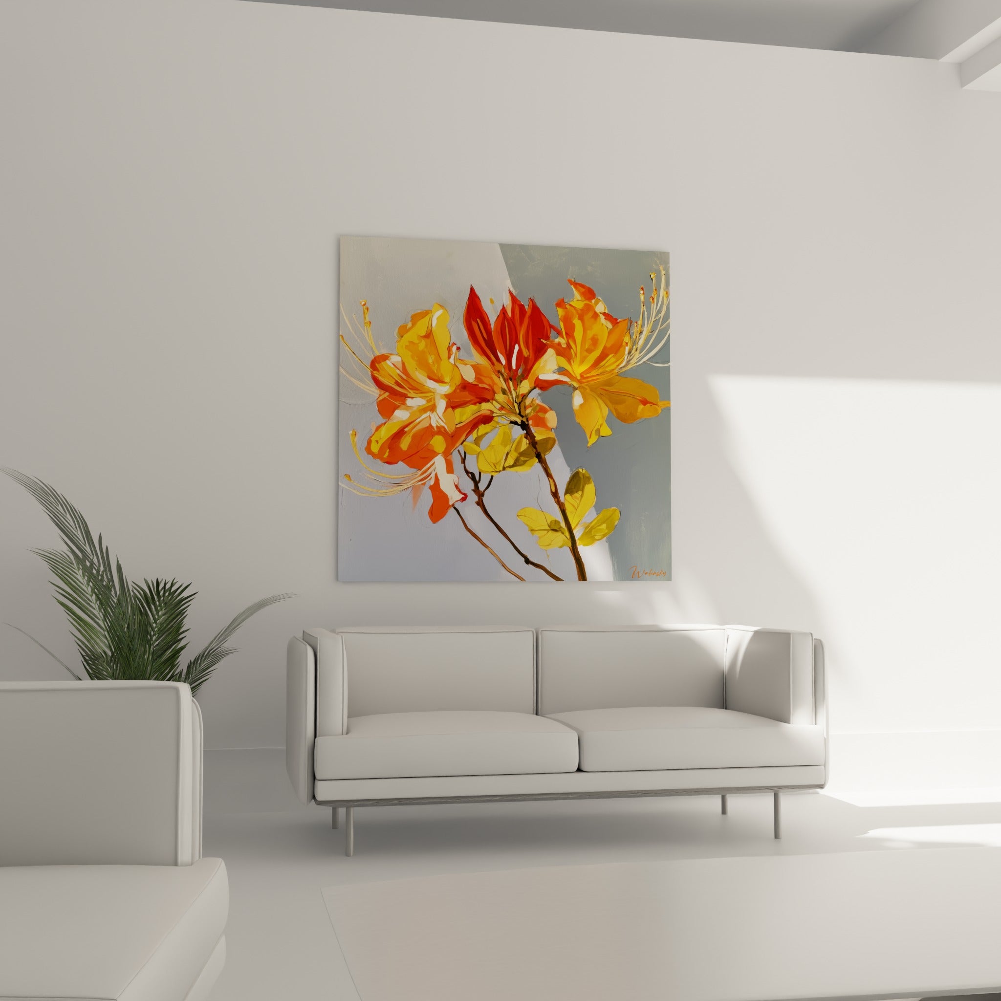Fleurs d'Azalée rouge et orange aux étamines fines, accrochées au-dessus d'un canapé dans un salon lumineux