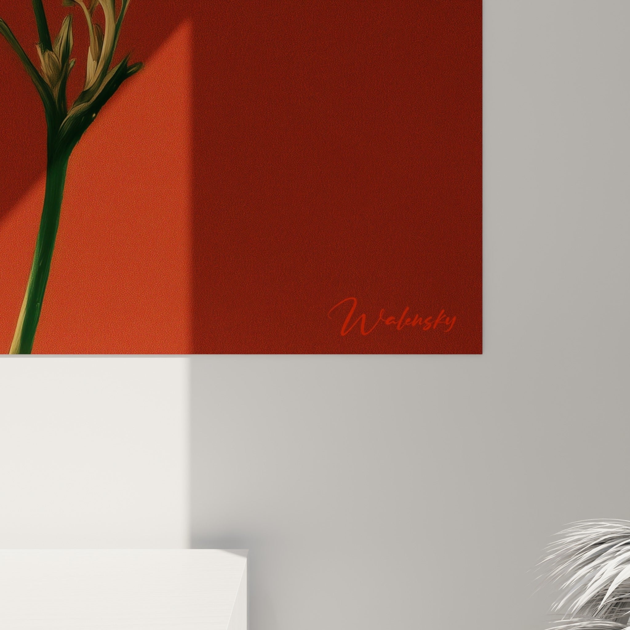 Détail des étamines fines et du grain velouté des pétales crème et terracotta de l'azalée
