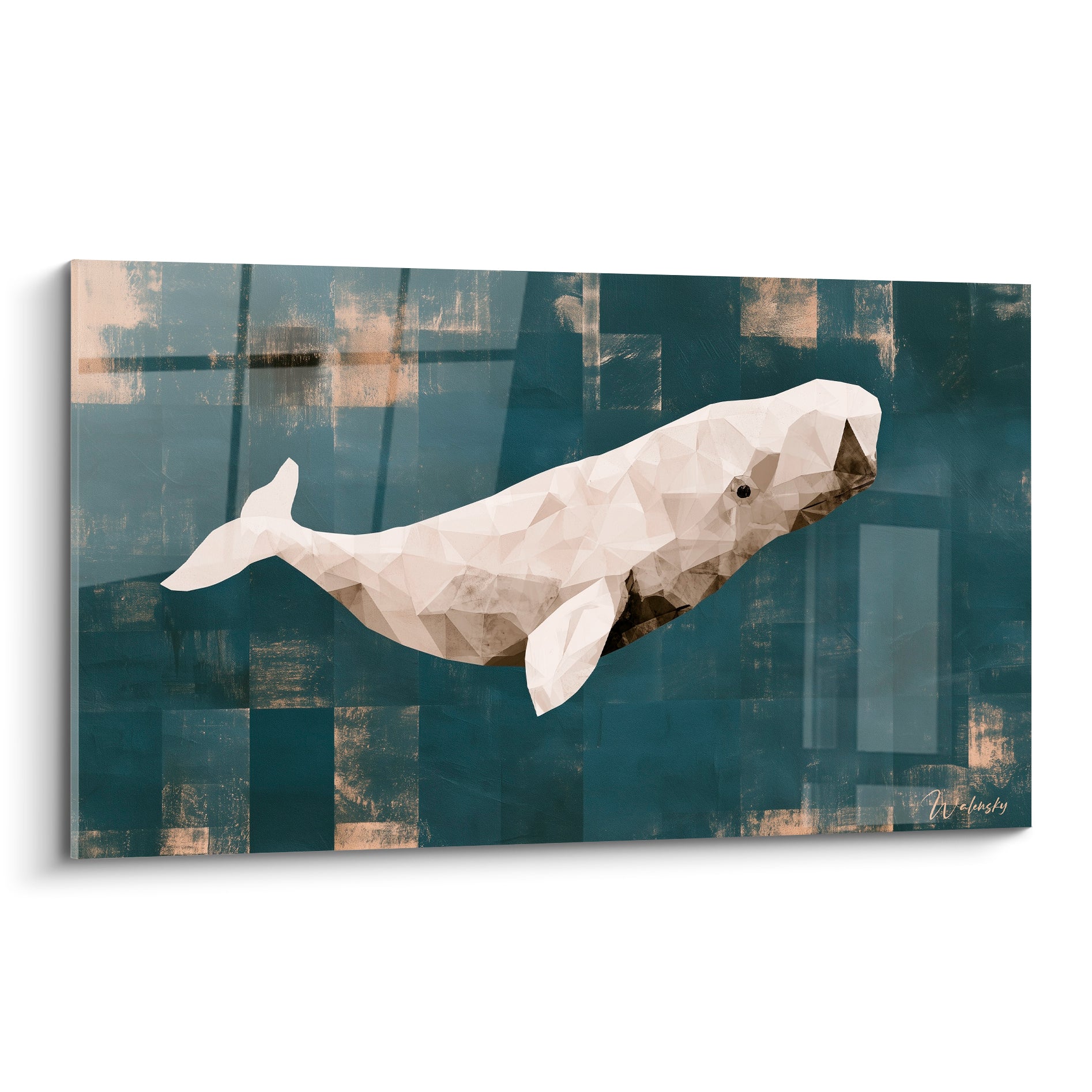 Baleine facettée beige et brune glissant sur un fond bleu pétrole texturé aux touches dorées