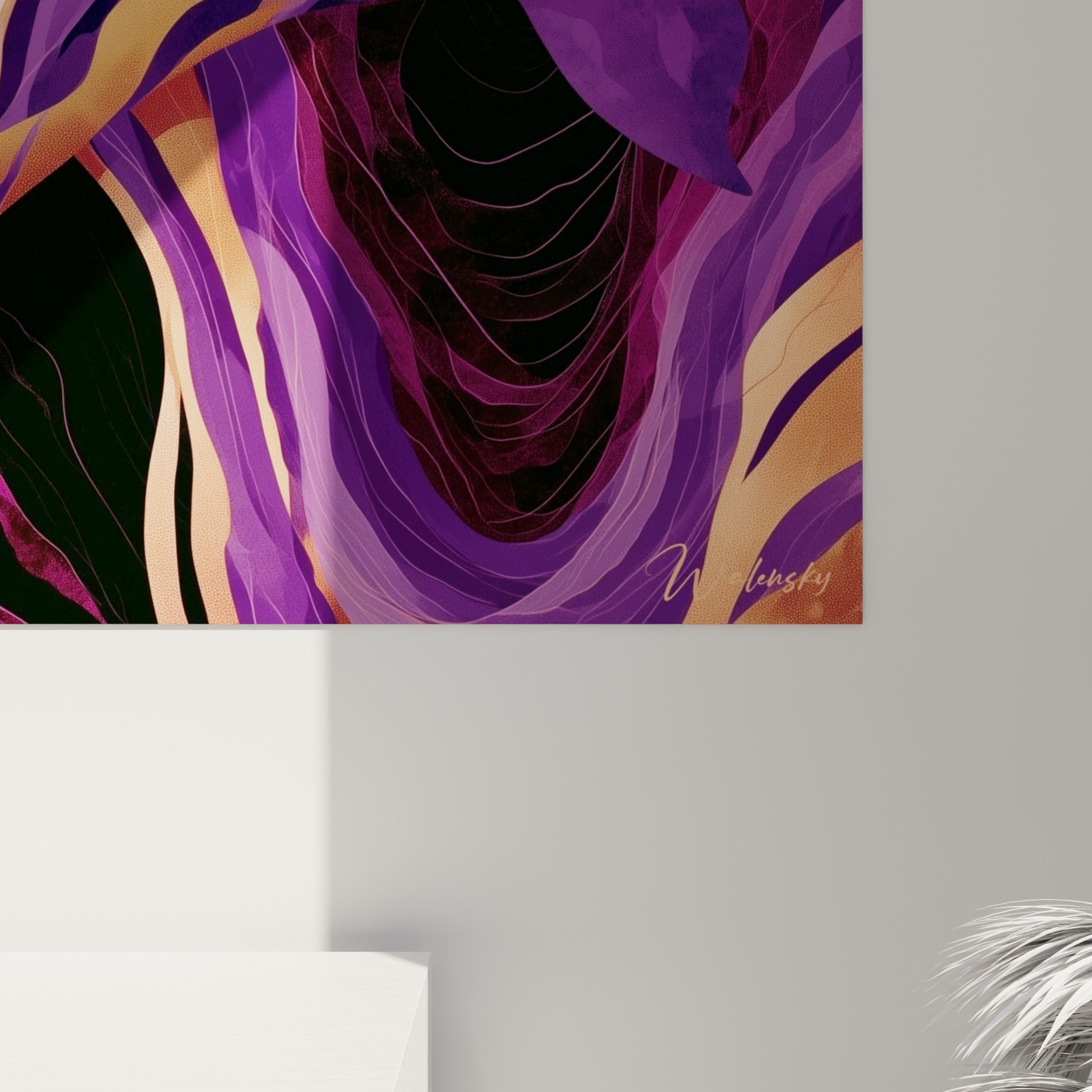 Détail des veines dorées et violettes de la baleine, grain glacé et coulures marbrées visibles