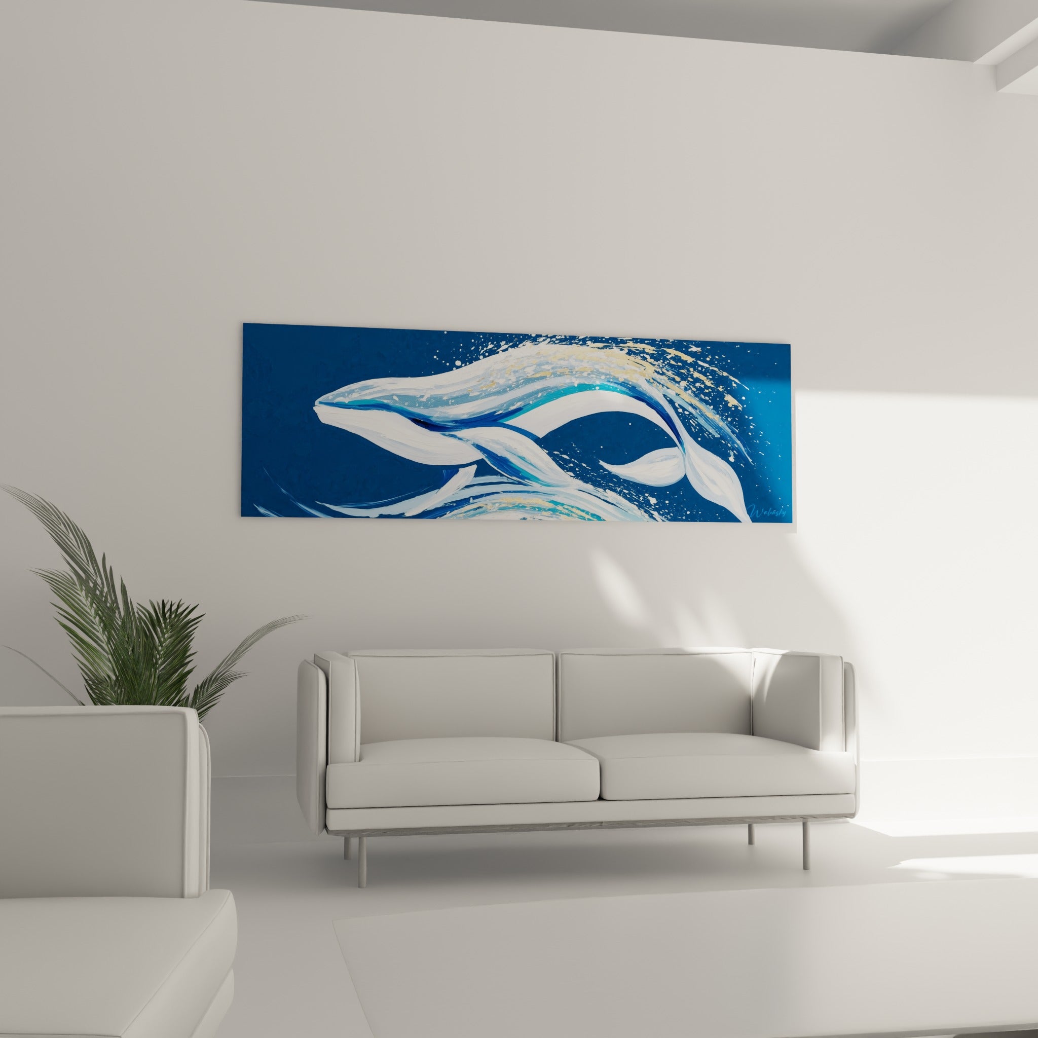 Nageoires blanches et reflets dorés du tableau baleine, au-dessus d'un canapé dans un salon lumineux