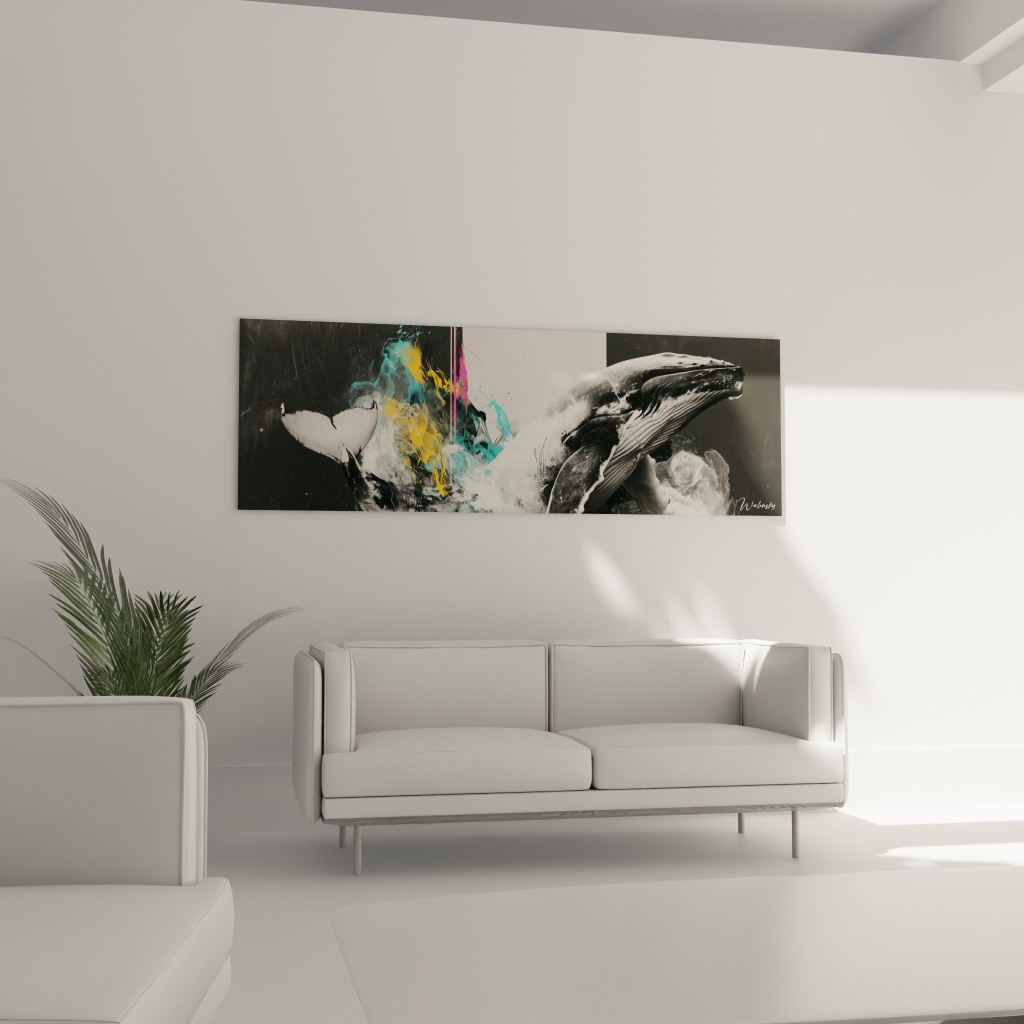 Explosion turquoise et rose sur baleine grise et blanche accrochée au-dessus d'un canapé dans un salon lumineux