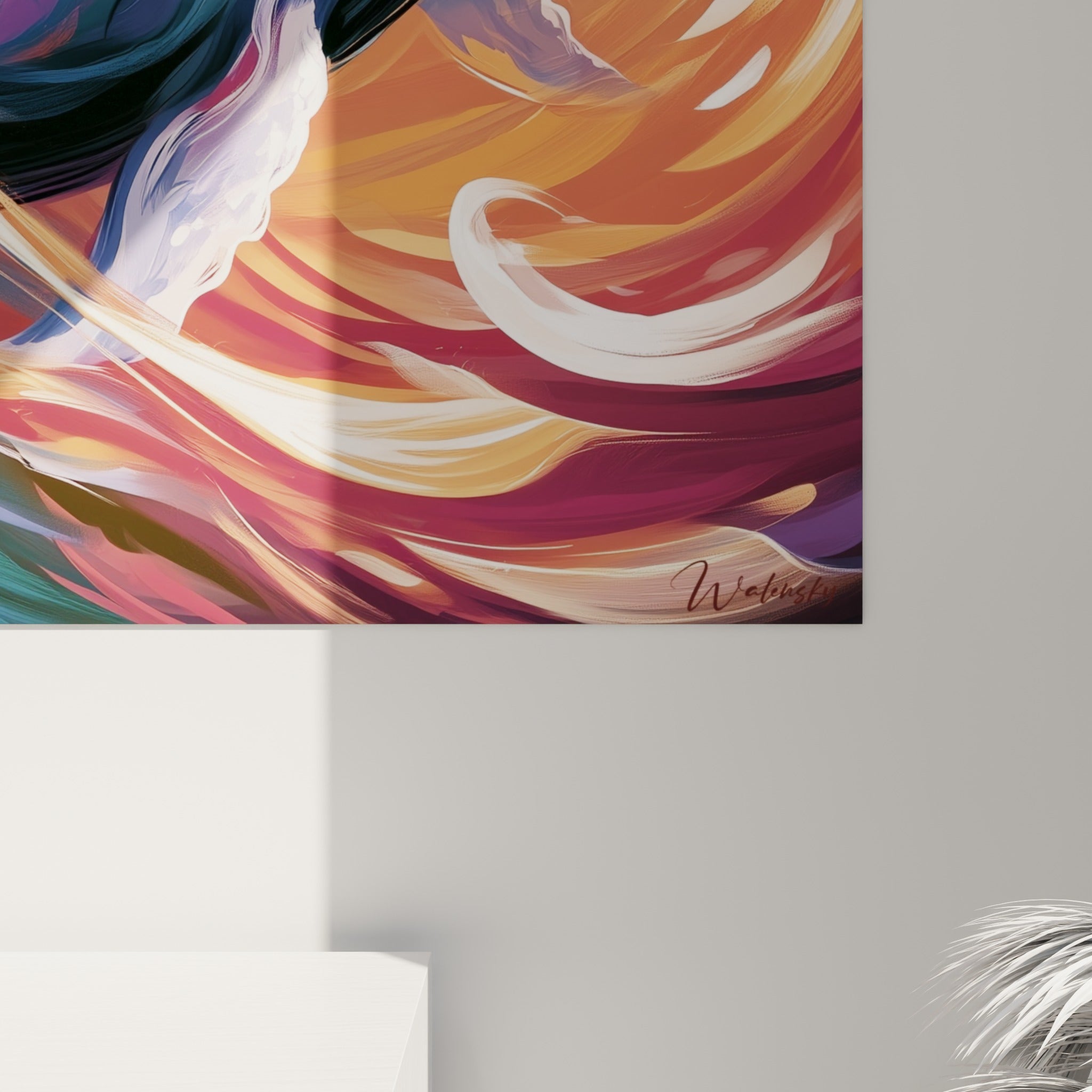Empâtements orangés et bleu sarcelle se mêlant en coulures fluides sur la toile accrochée