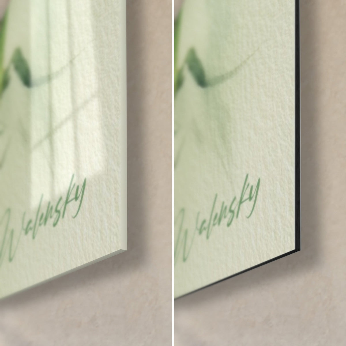 Tableau bambou vert tendre, signature Walensky vert sauge, coin bas droit : verre brillant à gauche, Dibond mat noir à droite