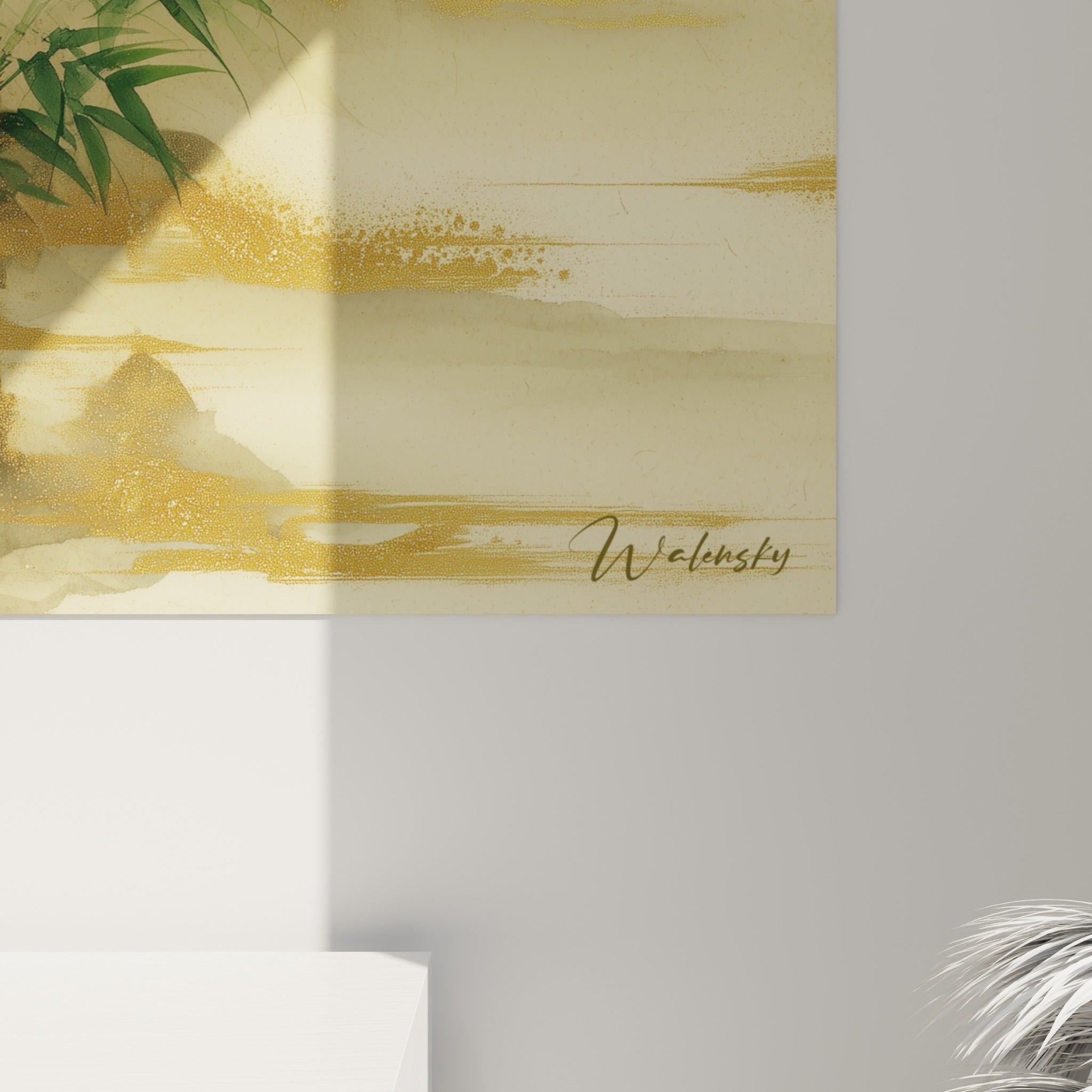 Détail des feuilles de bambou vert émeraude et touches dorées, grain de peinture visible en gros plan