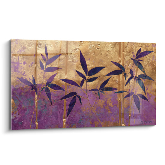 Bambou aux tiges dorées et feuilles violettes déployées sur fond pourpre texturé et lumineux