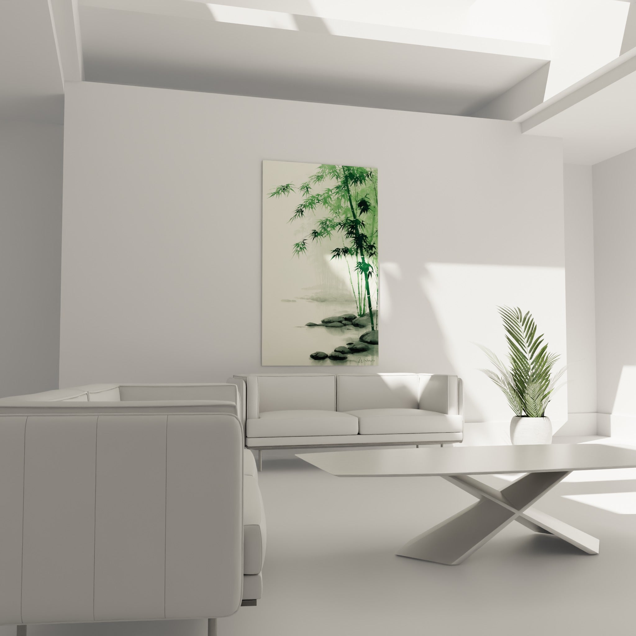 Feuillage de bambou vert foncé et blanc cassé au-dessus d'un canapé dans un salon lumineux