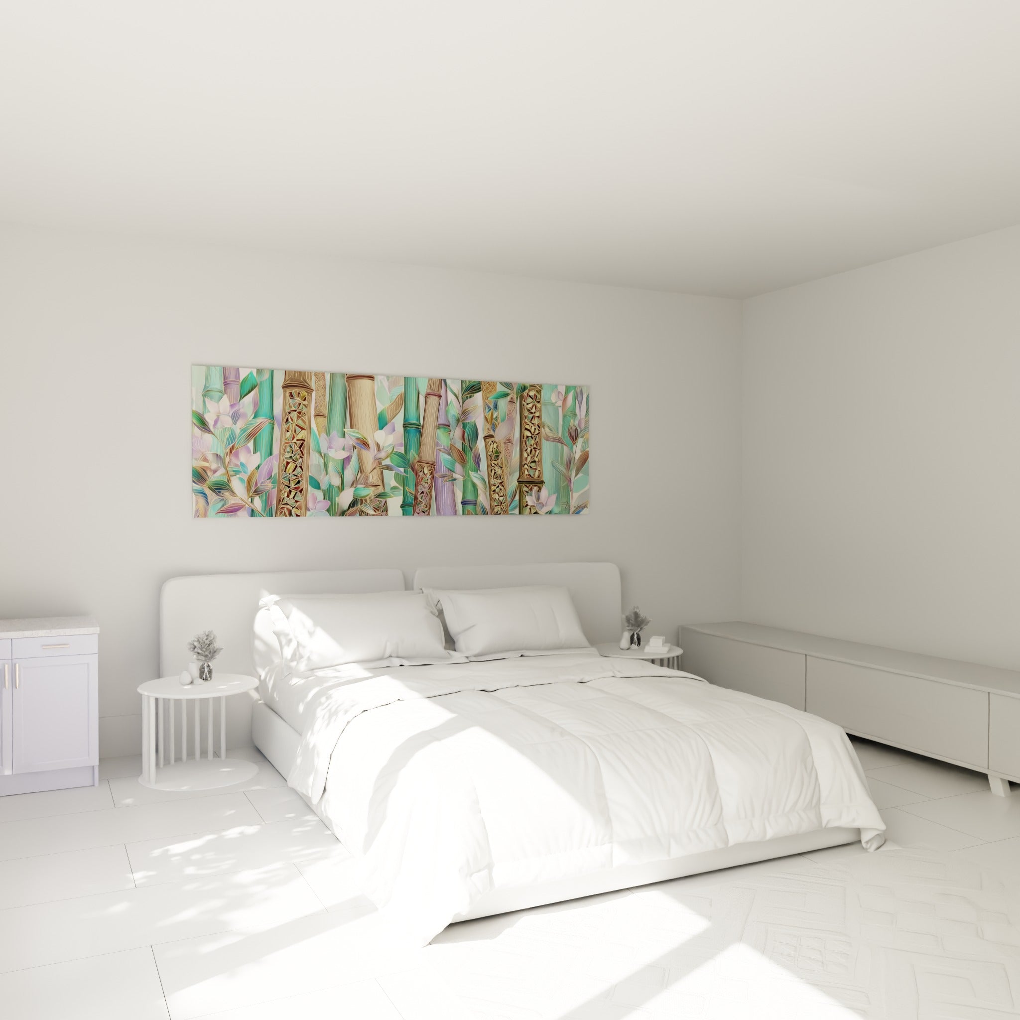Tiges de bambou dorées et vertes finement ouvragées, au-dessus d'un lit dans une chambre claire