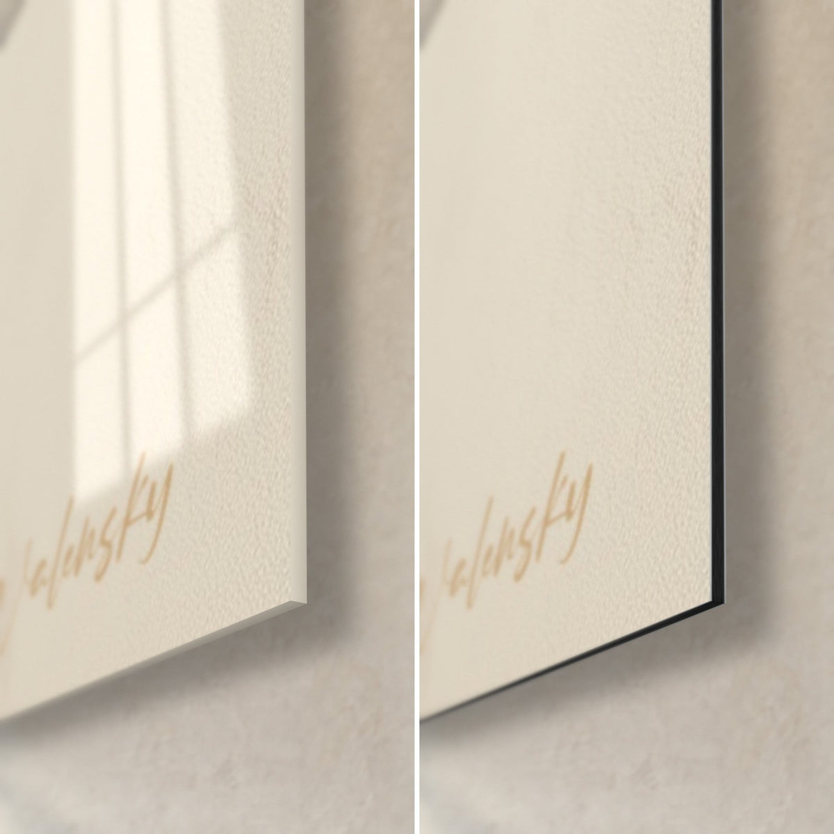 Tableau tiges de bambou noires sur beige, coin bas droit : verre acrylique brillant à gauche, alu Dibond noir mat à droite, tranche de 3 mm