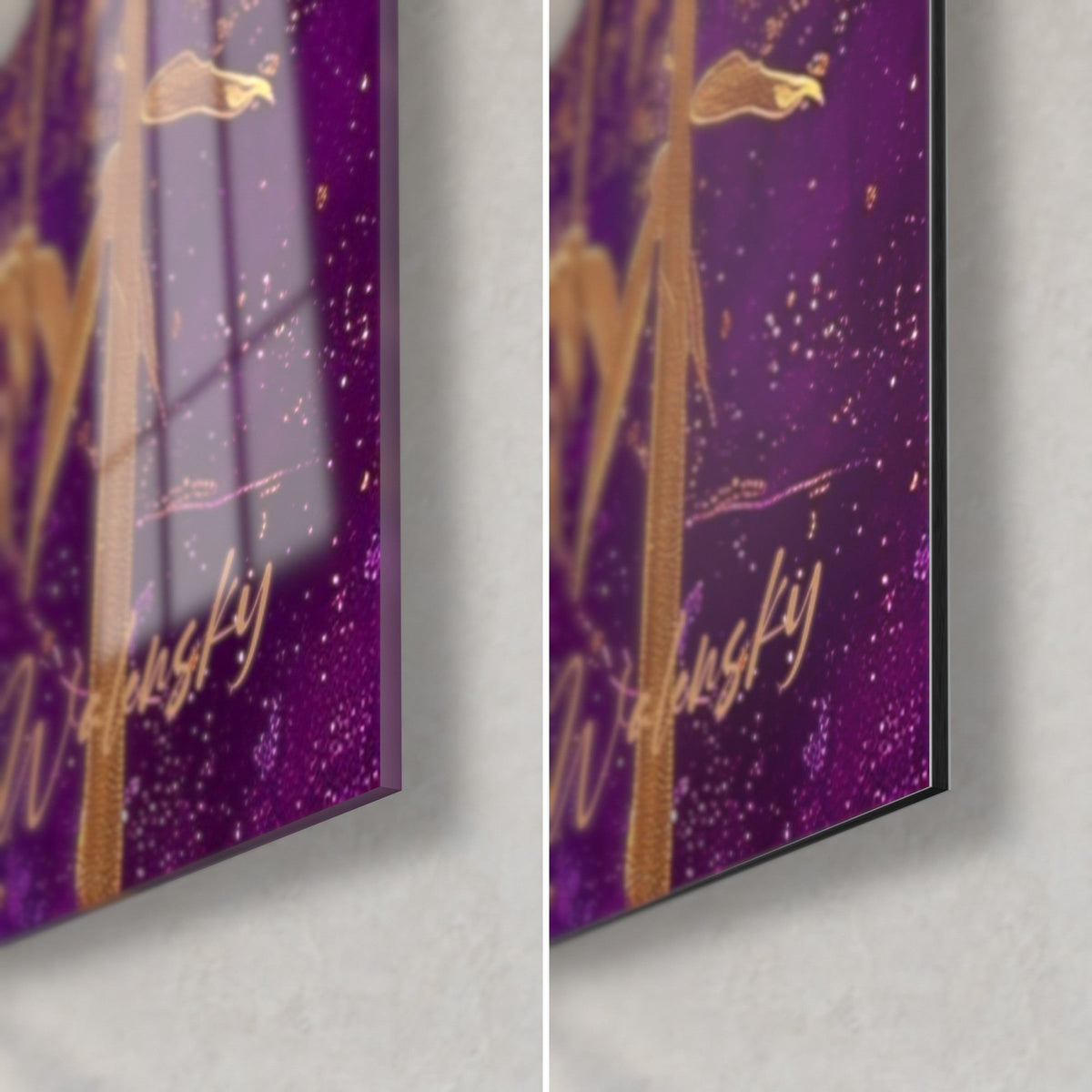 Tableau bambou doré, coin bas droit : verre acrylique brillant à gauche, Dibond mat à droite, fond violet moucheté d'or