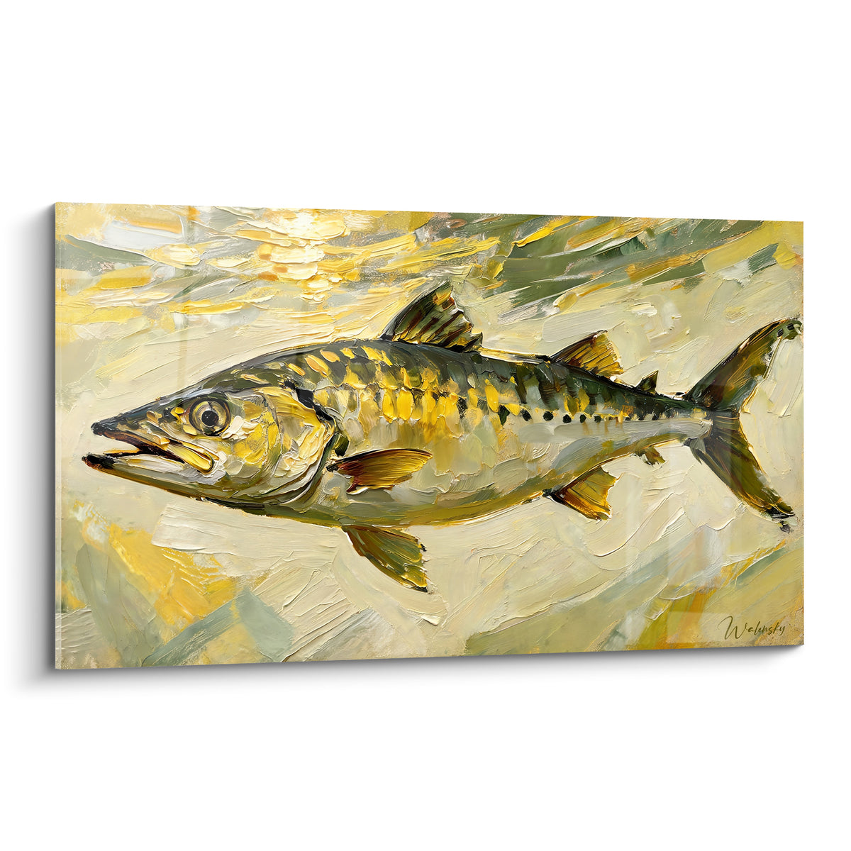Barracuda doré et vert olive peint au couteau, nageant dans une lumière ocre éclatante