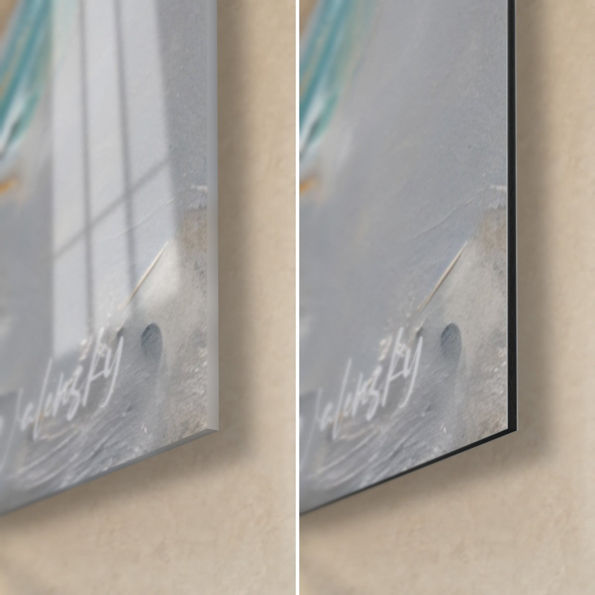 Quadro di barracuda dorata, angolo in basso a destra: vetro acrilico lucido a sinistra, alluminio Dibond nero opaco a destra, bordo di 3 mm e firma