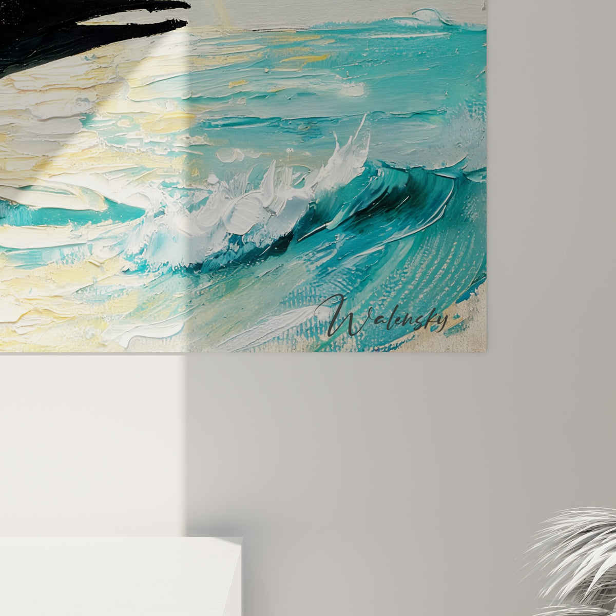 Empâtements turquoise et blancs, coulures dorées et noir intense du barracuda visibles en gros plan sur la toile