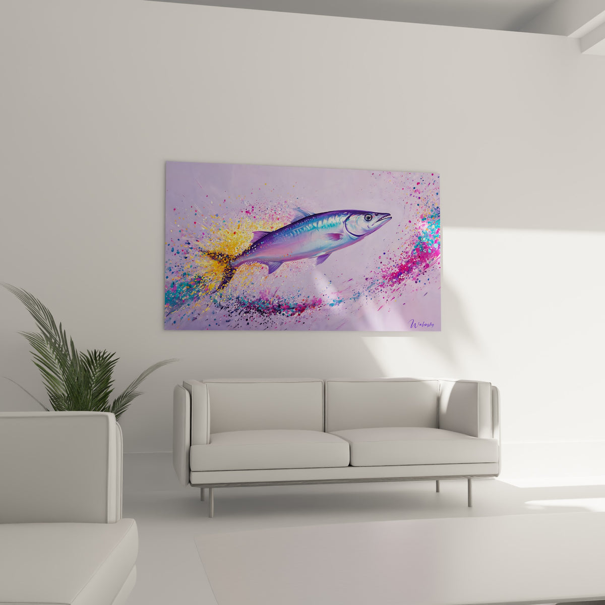 Créature marine mauve et dorée en plein mouvement au-dessus d'un canapé dans un salon lumineux