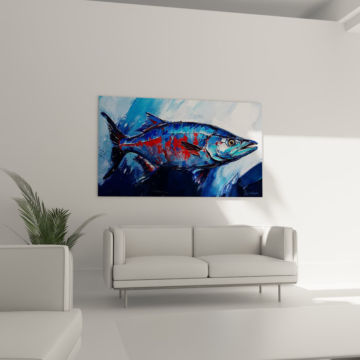 Prédateur marin bleu marine strié de rouge vif, au-dessus d'un canapé dans un salon lumineux